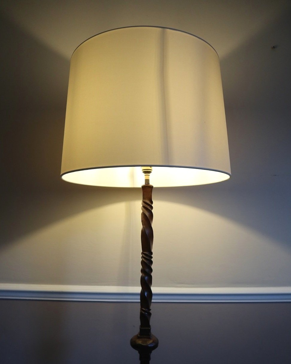 Brutalist French heavy wrought iron floor lamp in the style of Ateliers de Marolles, circa 1950s.