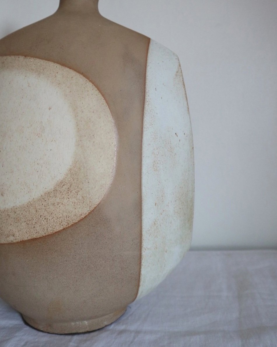 Large mid century sculptural 'Nanceddan' Tremaen ceramic table lamp by Peter Ellery, Cornwall. Circa 1970s.