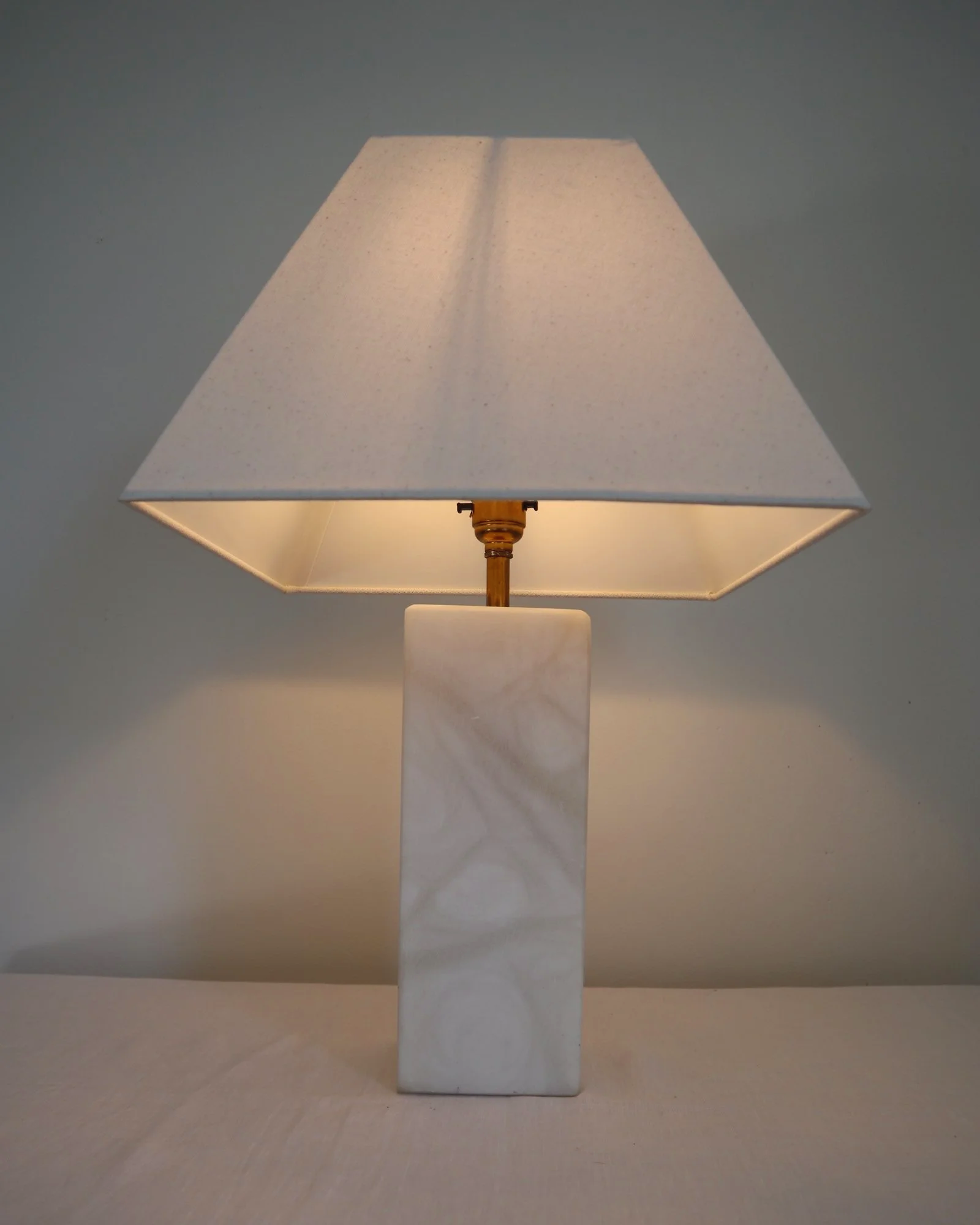 Vintage Spanish large rectangular solid white alabaster table lamp. Circa 1970s.