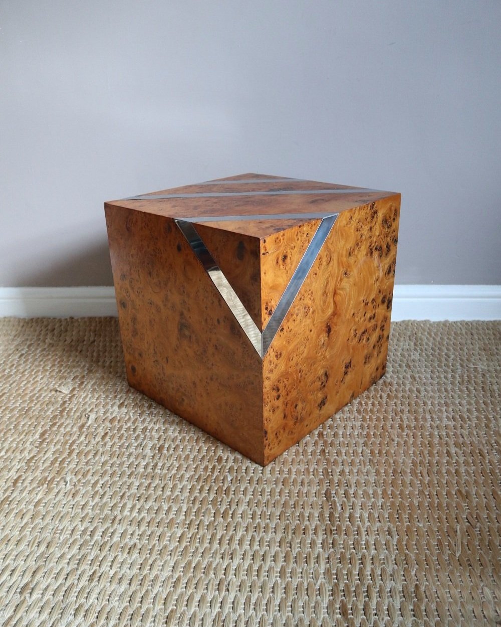Mid century modern Italian style burr and steel cube side table in the style of Willy Rizzo, circa 1970s.