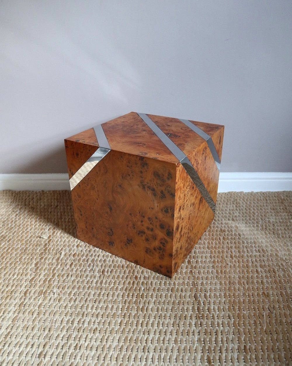 Mid century modern Italian style burr and steel cube side table in the style of Willy Rizzo, circa 1970s.