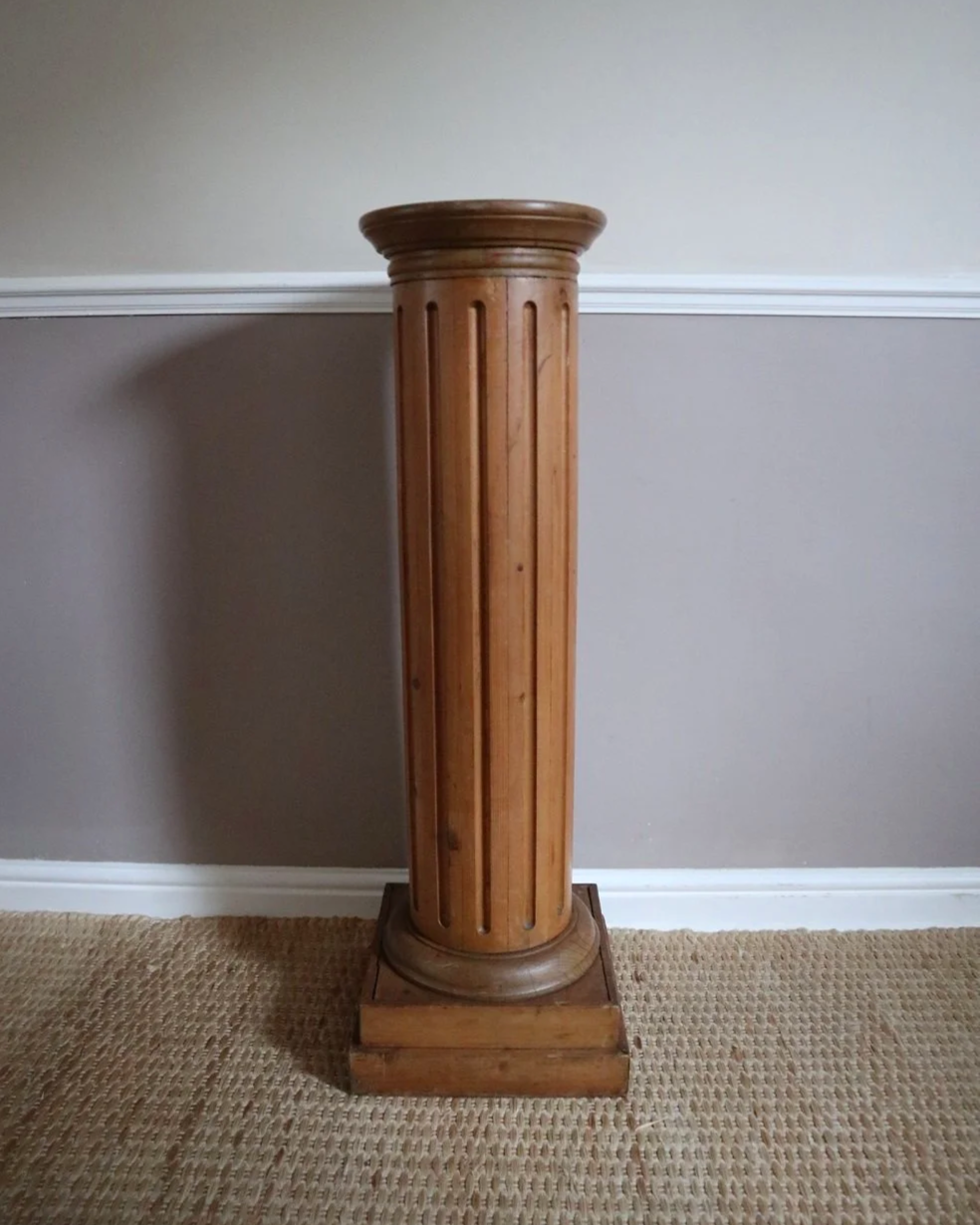 Hollywood Regency style wooden column