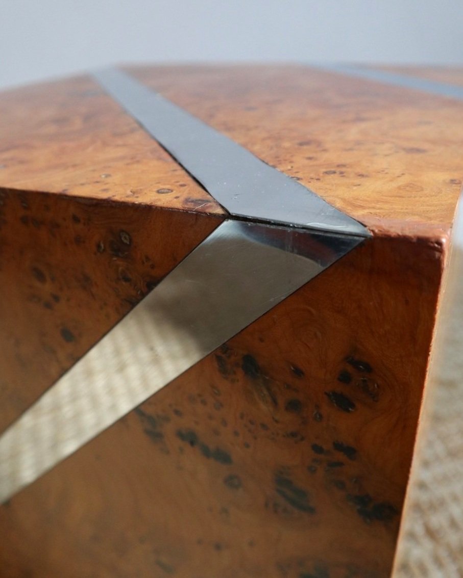 Mid century modern Italian style burr and steel cube side table in the style of Willy Rizzo, circa 1970s.