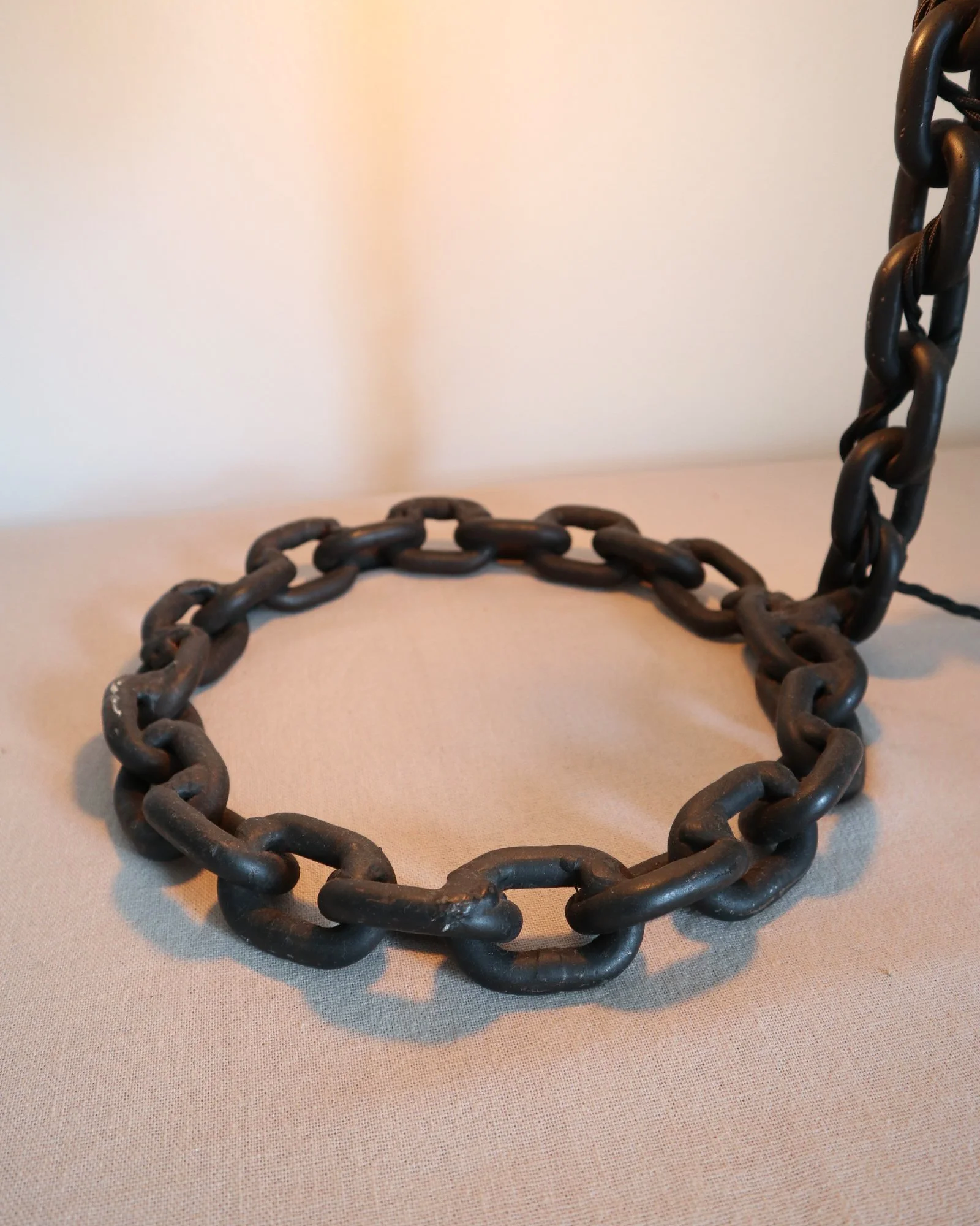 Brutalist large and heavy welded chain lamp. Unknown age.