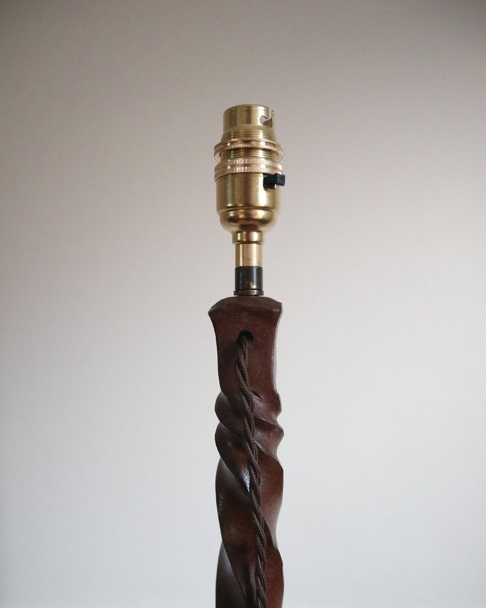 Brutalist French heavy wrought iron floor lamp in the style of Ateliers de Marolles, circa 1950s.