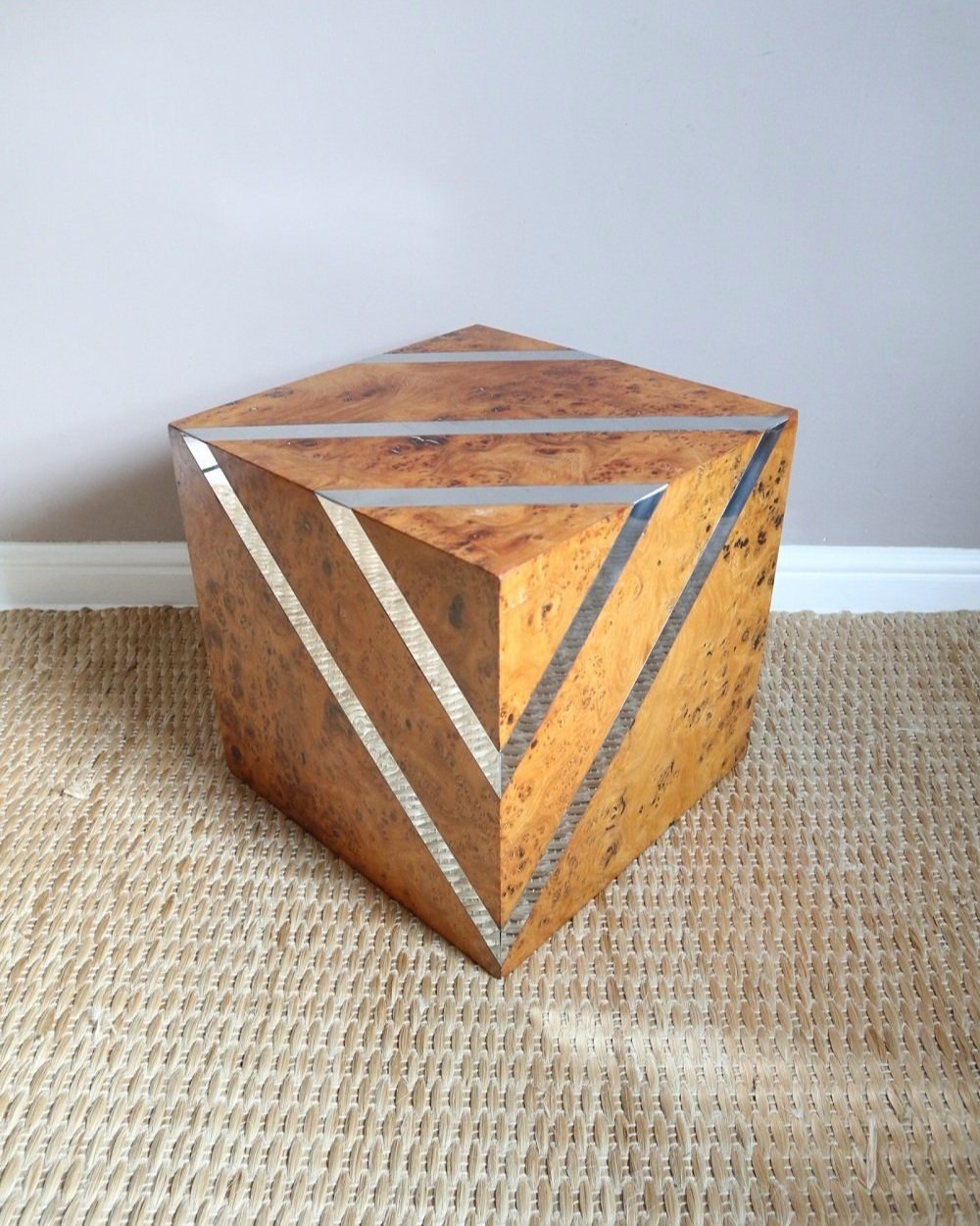 Mid century modern Italian style burr and steel cube side table in the style of Willy Rizzo, circa 1970s.