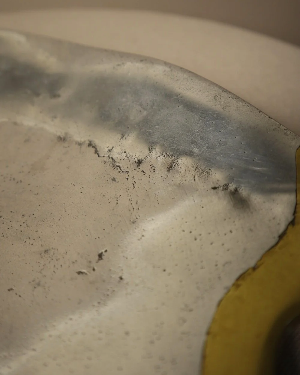 Brutalist heavy cast aluminium and brass decorative shallow bowl /dish by David Marshall, circa 1970s.