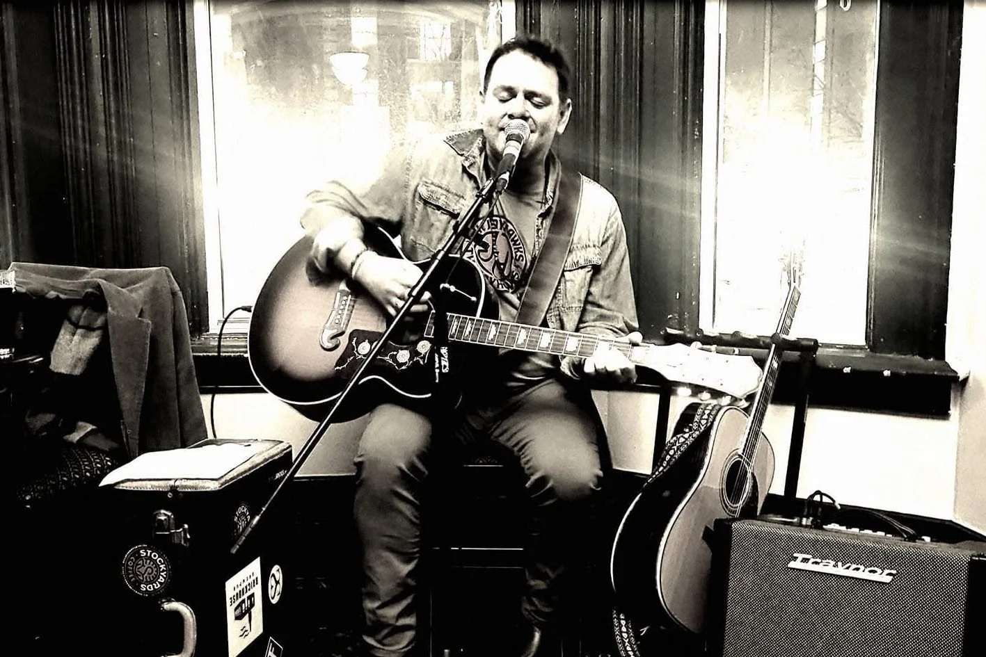 Steve hosts live acoustic Open Mic at Eastside Patio