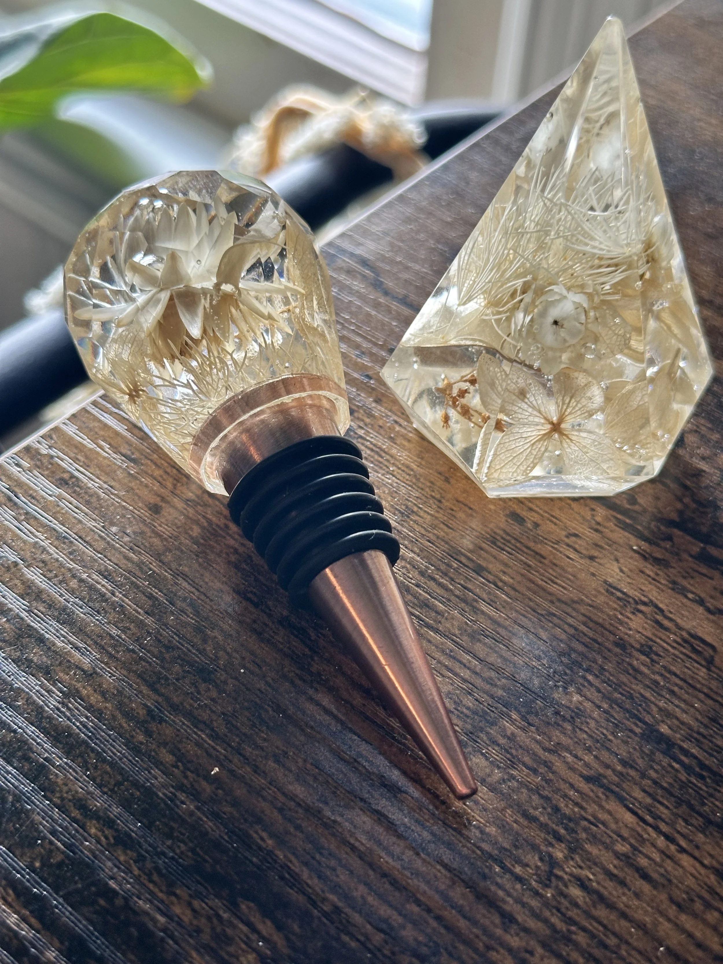 Wine Bottle Topper in Diamond Design
$35.00
[Add On Item]