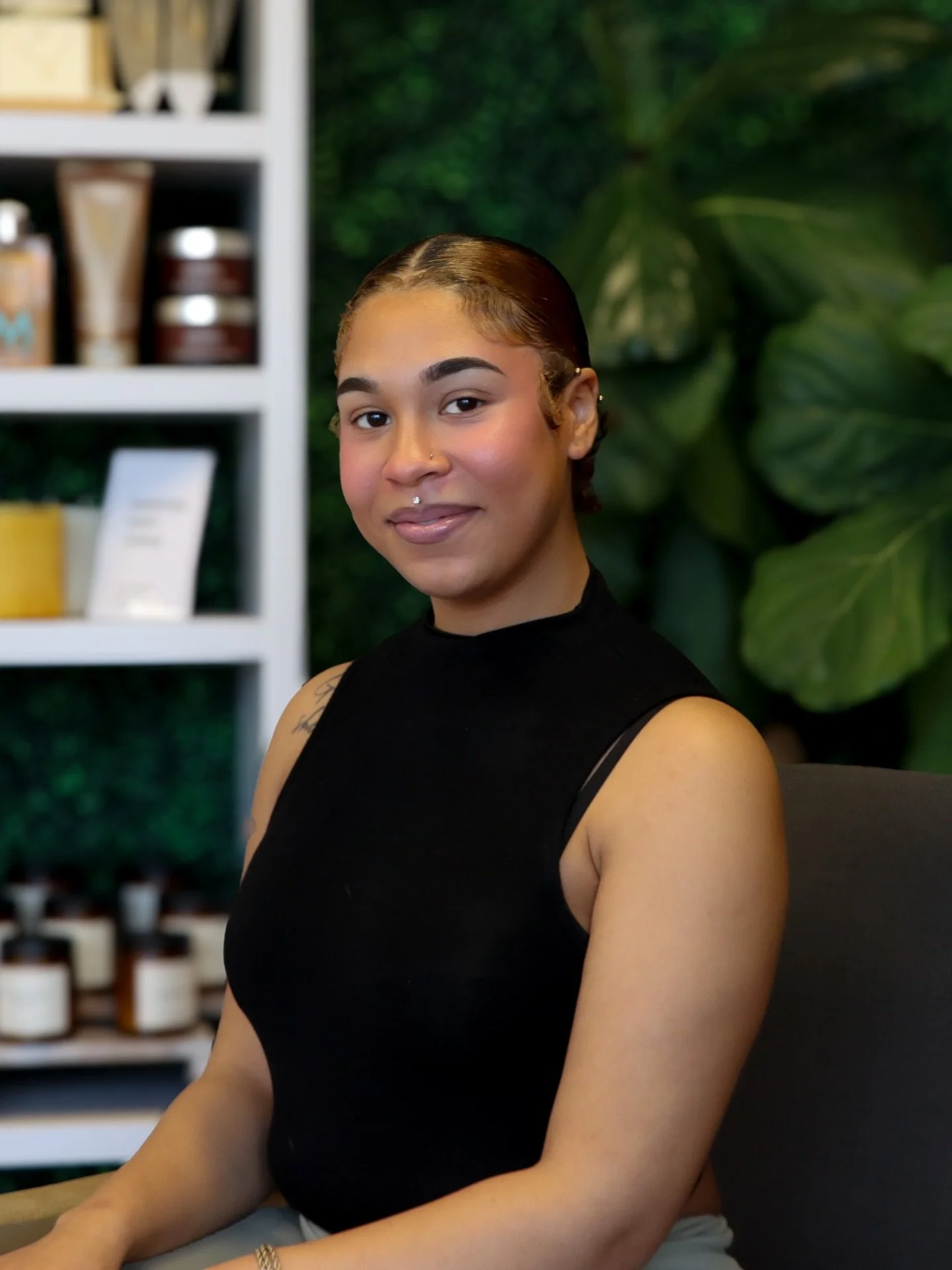 Meet Alyssa, the newest face in our Mount Pleasant studio. 

A recent Kenneth Shuler grad and already one of the most confident, composed, and knowledgeable estis you&rsquo;ll ever sit with. She loves all things beauty, and her specialty brows, brow 
