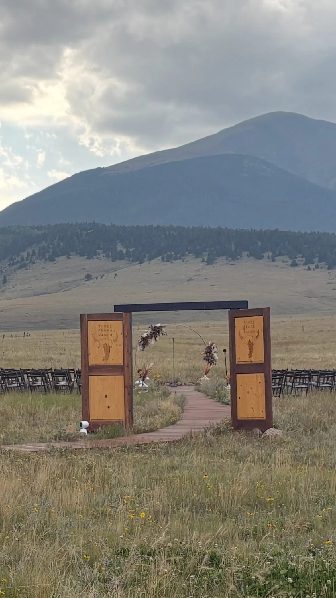 Had an awesome time celebrating Megan & Caleb at Three Peaks Ranch in Westcliffe, CO!! #coloradodj #2025weddings #coloradospringsdj