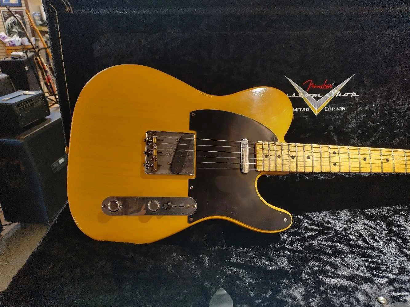 Mint Fender Fender Custom Shop '51 Nocaster 2012 OHSC Butterscotch Blonde Free Shipping!