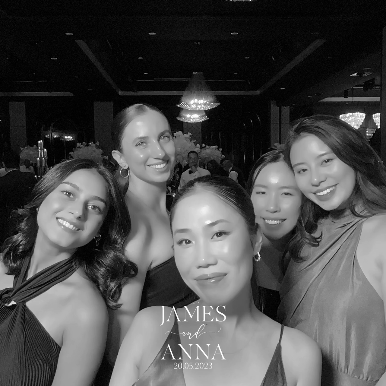 OpenBooths-James&Anna’sWedding(20-05-2023)(GIFBooth)-19 (1).gif