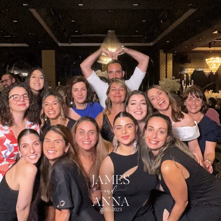 OpenBooths-James&Anna’sWedding(20-05-2023)(GIFBooth)-27 (1).gif