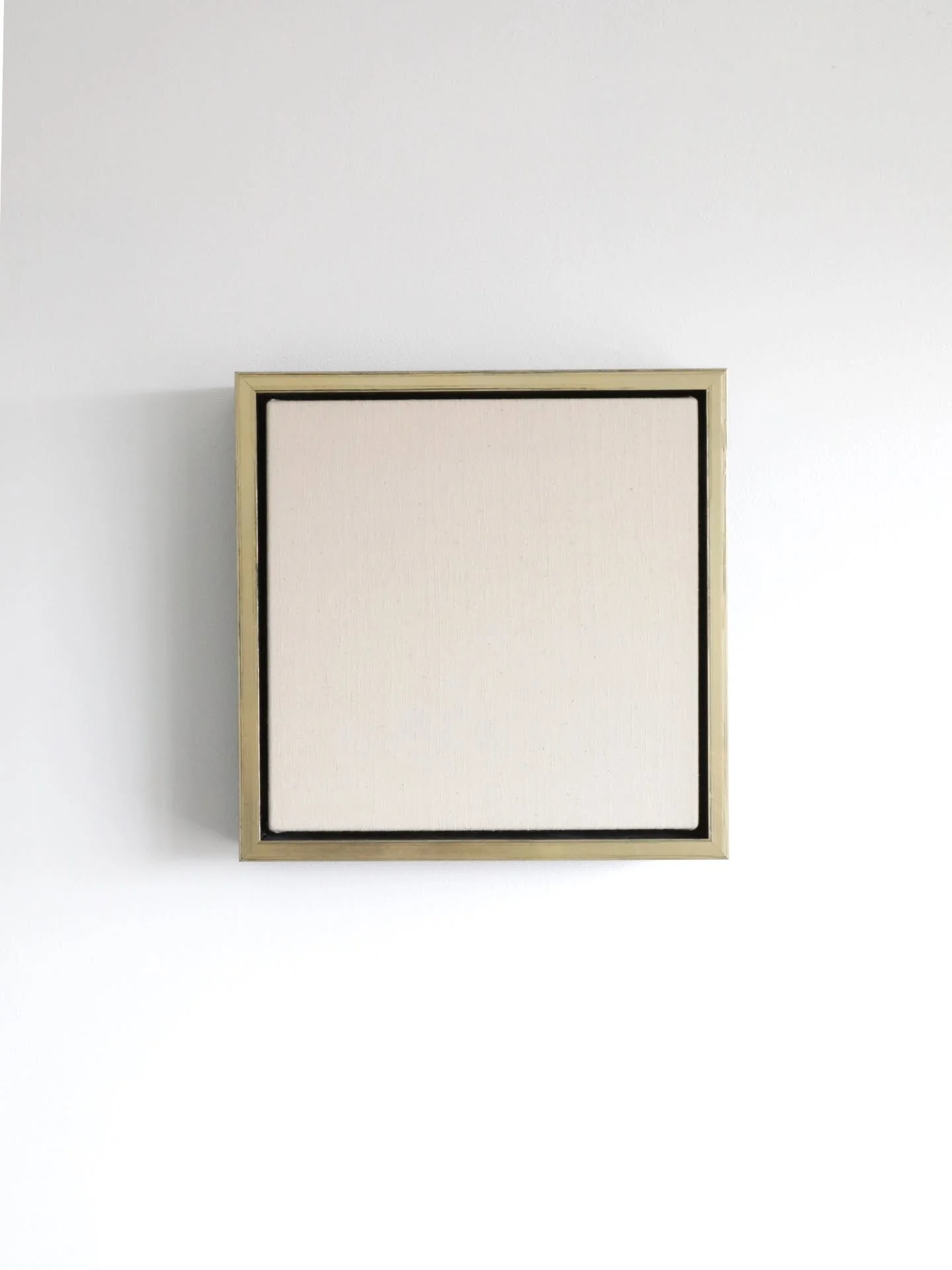 Unprimed canvas, stretched, and framed. An extension of our Grab-and-Go range; made with 8oz duck-cotton canvas, strained and framed with leftovers and offcuts. The canvas is easy to unscrew from the frame while painting, and come complete with all t