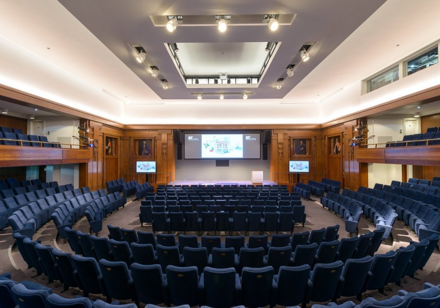 Kelvin-Lecture-Theatre-view-from-the-back-900x630.jpg