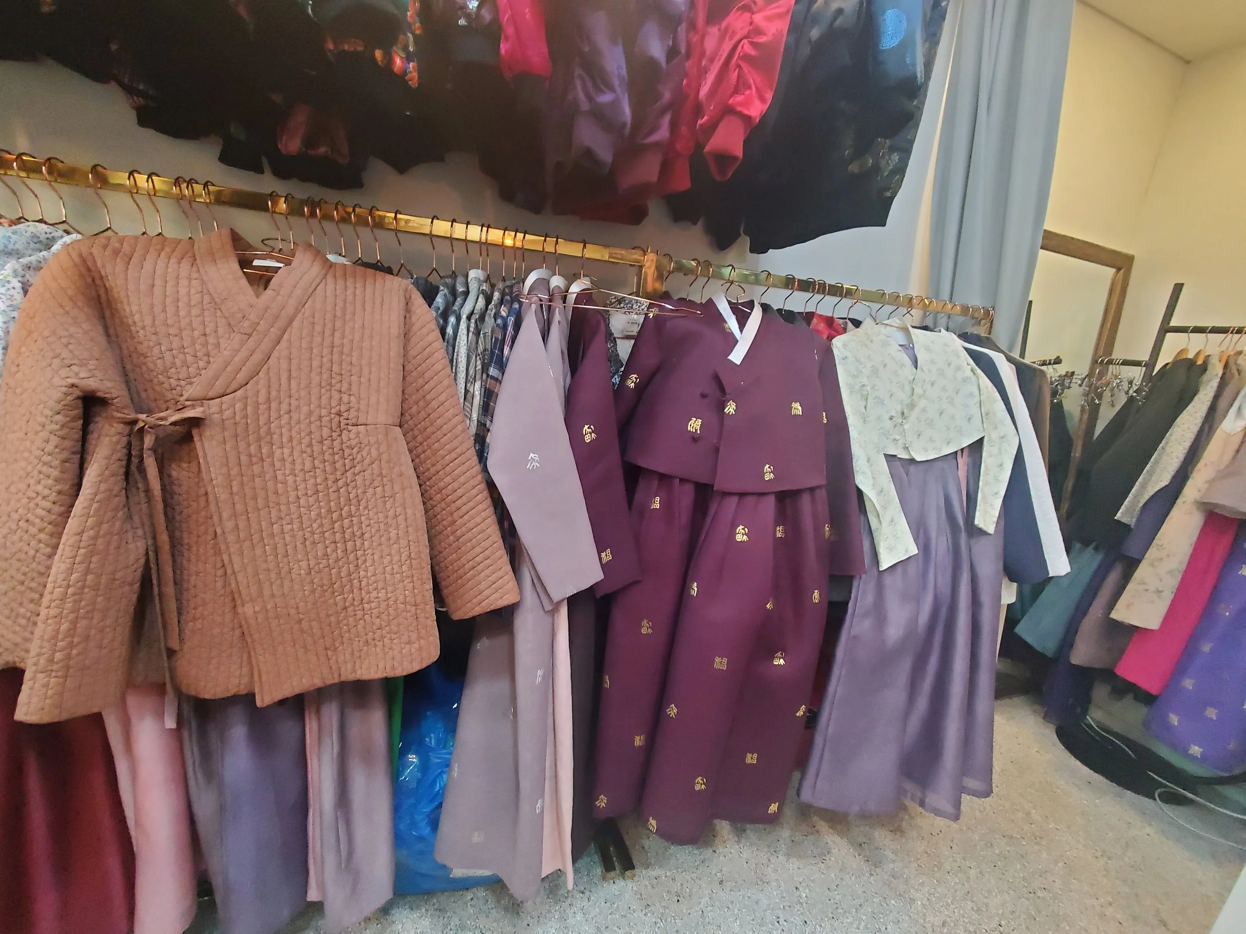 Plus-Size Fashion in Korea: Best Stores in Seoul & Online Shopping