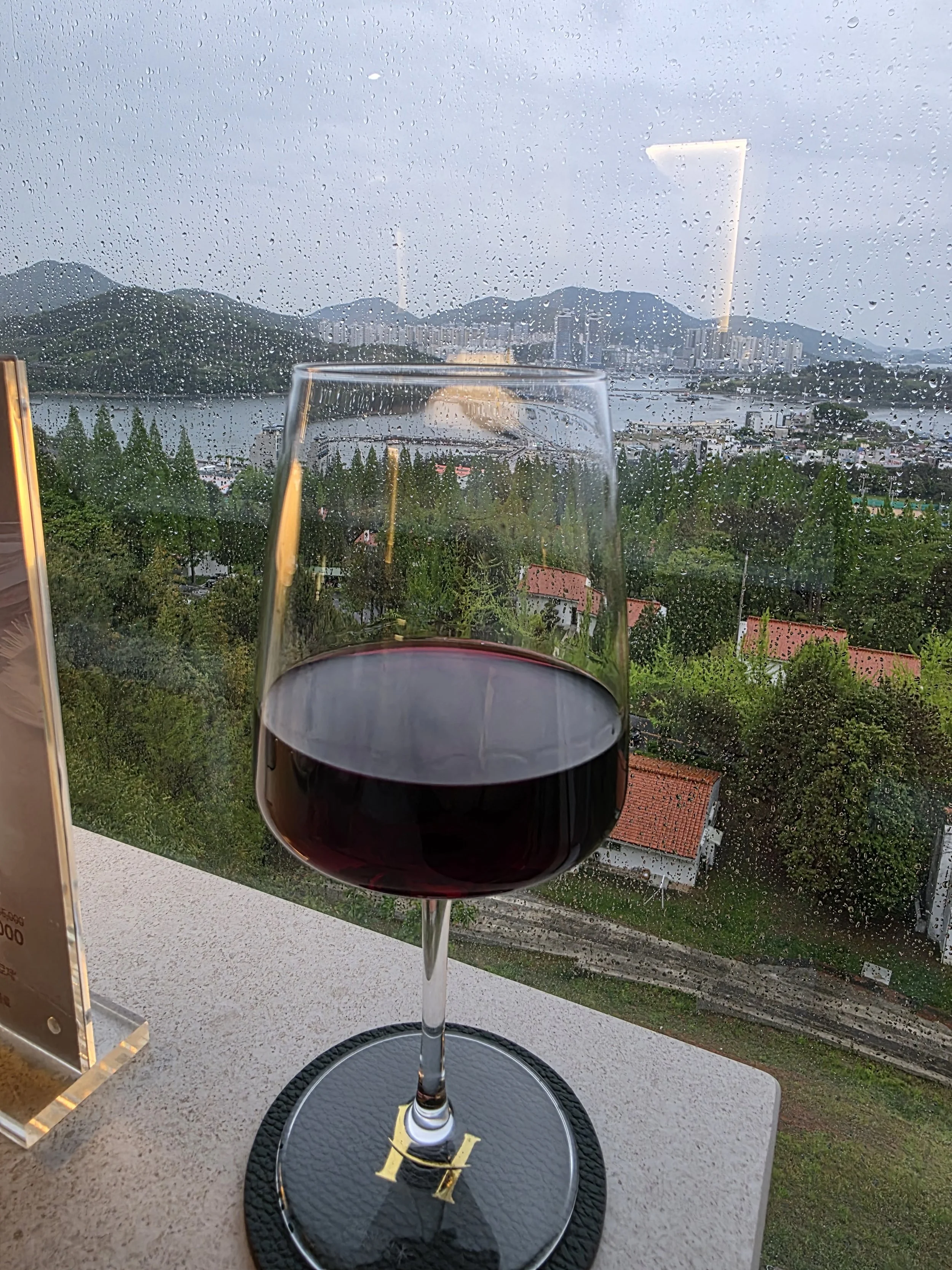 Best Restaurant in Yeosu, South Korea: Hillon