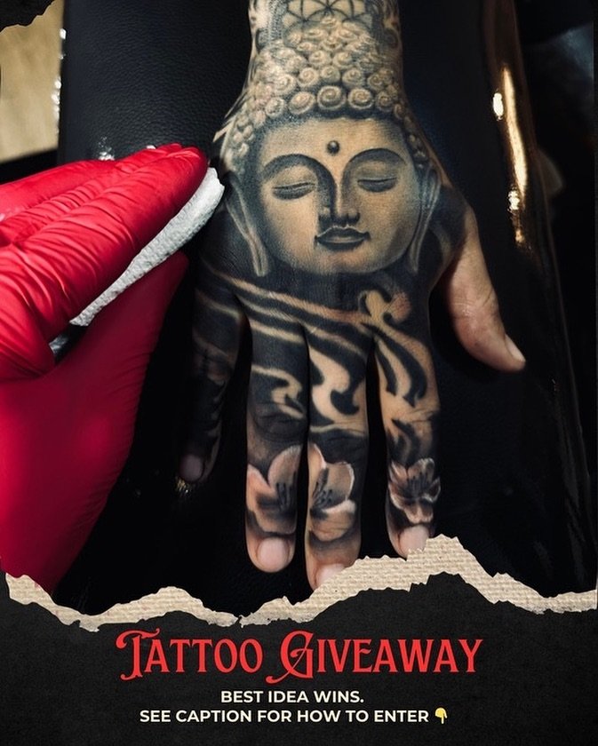 💥 Tattoo giveaway rules!👇🏼

- Tag 3 friends on this post
- Like this post and make sure you&rsquo;re following 
- @bostonant1000 
- @antclarktattoos (my backup acct)
- Last but not least, go to antclarktattoos.com and submit your idea 💡 (Include 