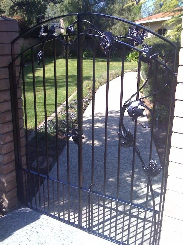 black vine gate (1).jpg