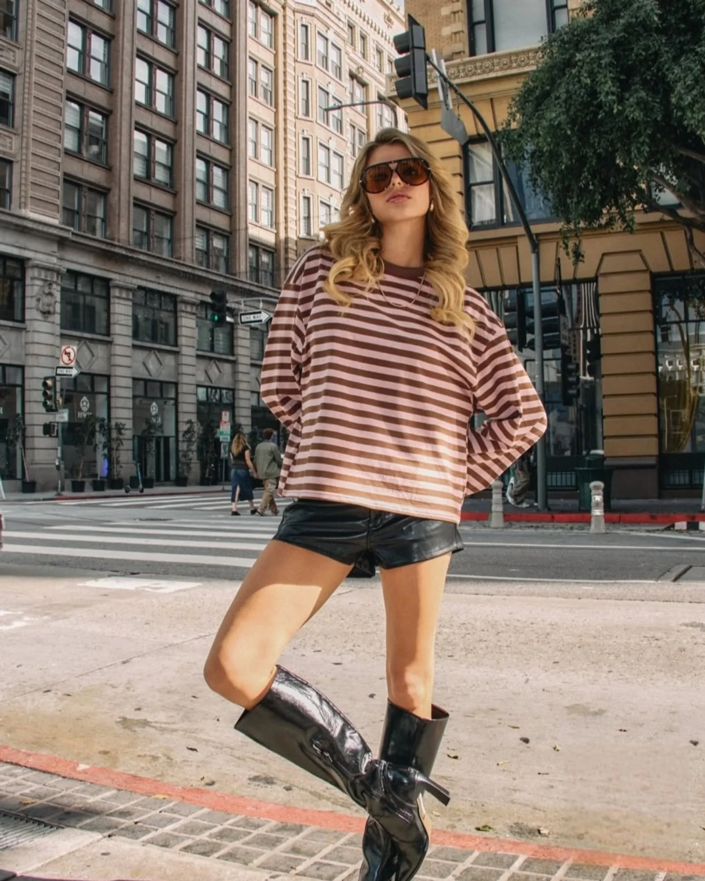 🖤Obsessed with stripes this season!🖤

Shop this look and similar styles in store🤗

#mirrounz #nzshopping #newzealand #styleinspo #fashiontrend