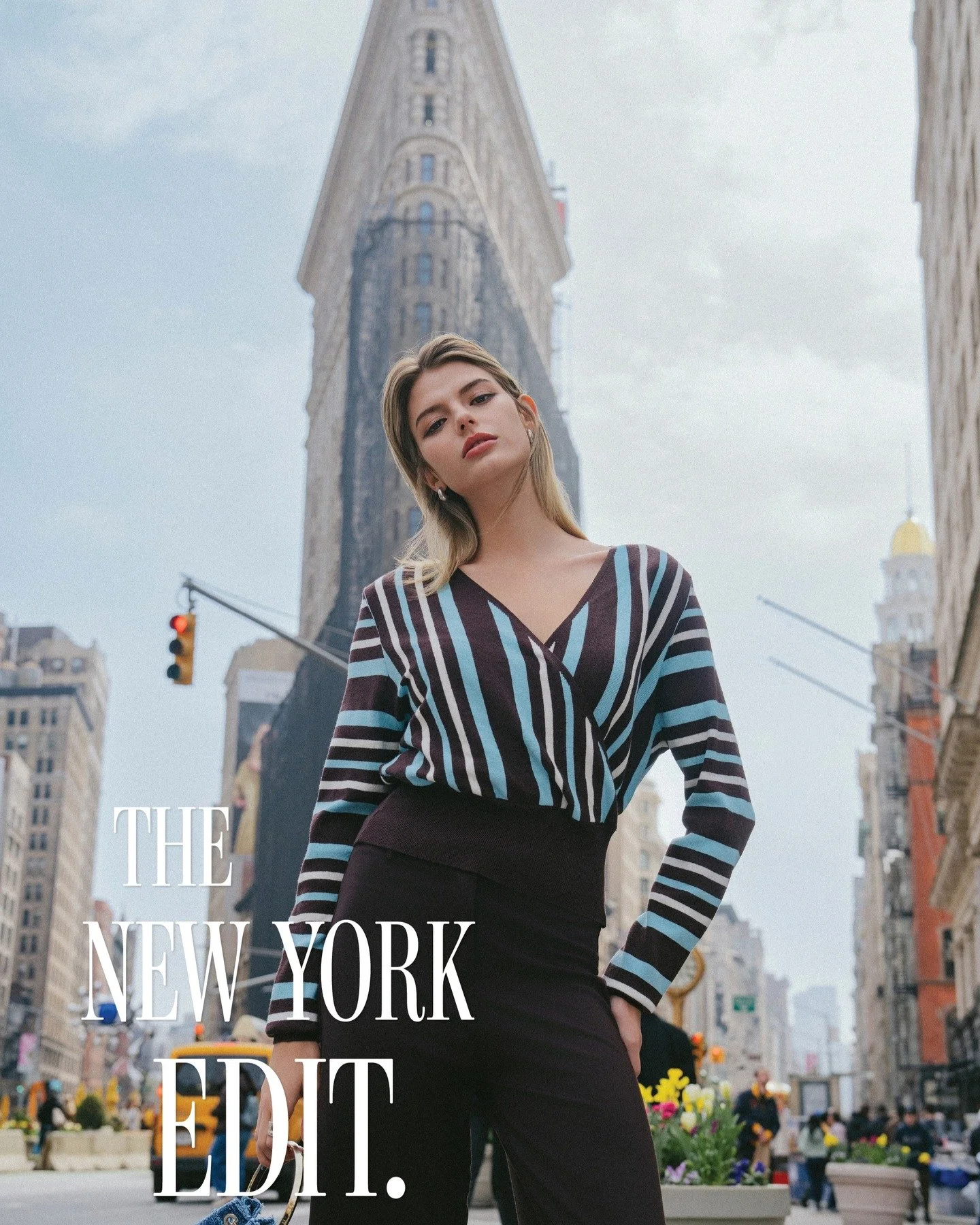 The New York Edit &mdash; Winter Starts Here 🖤.

Step into winter with effortless city style&mdash;tailored layers, bold moments, and your New York edit, now delivered 🖤✨

#mirrounz #winterstyle #citylook #effortlesschic #ootd