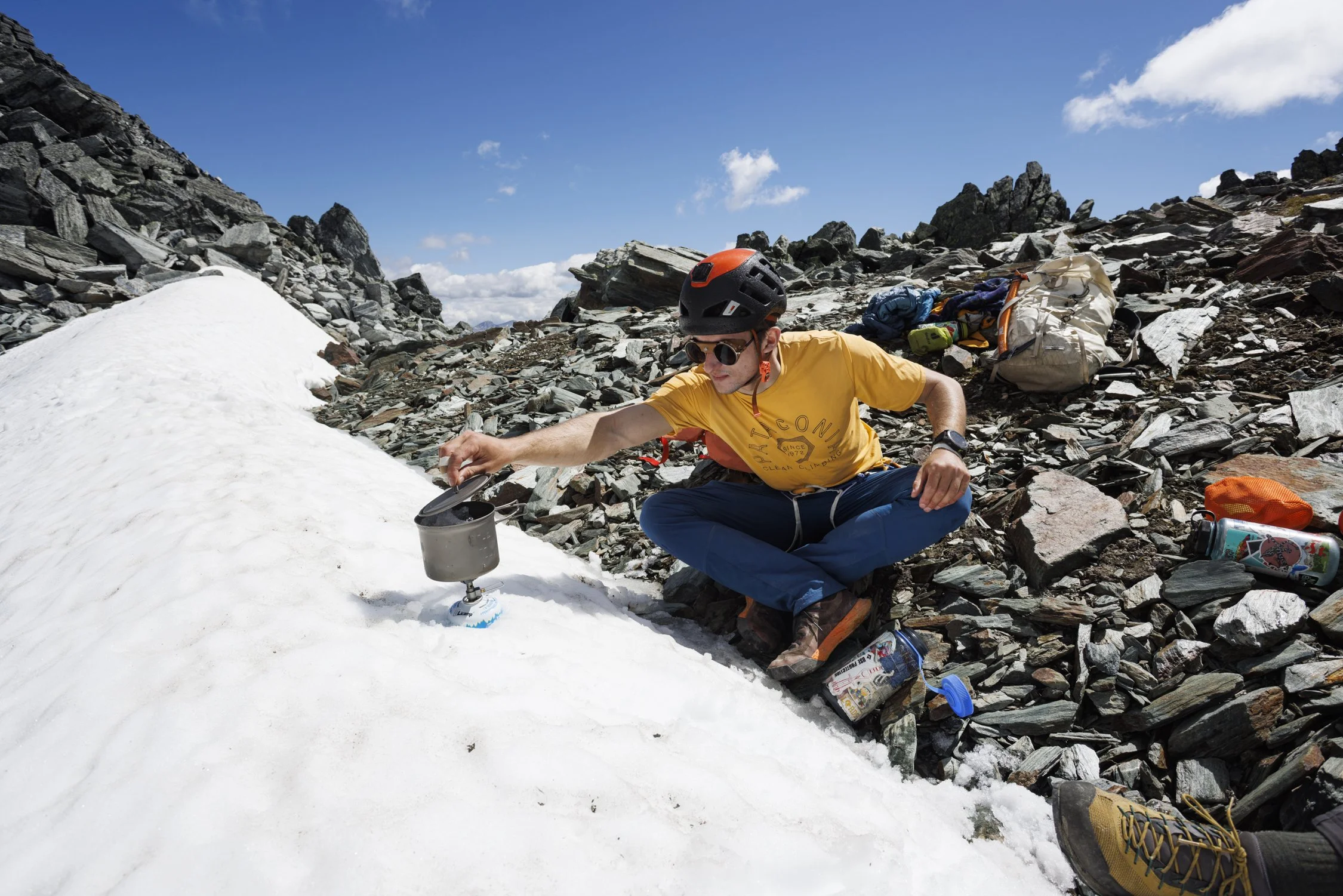 Wong_Evan_CLIMB_250811_Sir Donald Range Traverse Attempt-43.jpg