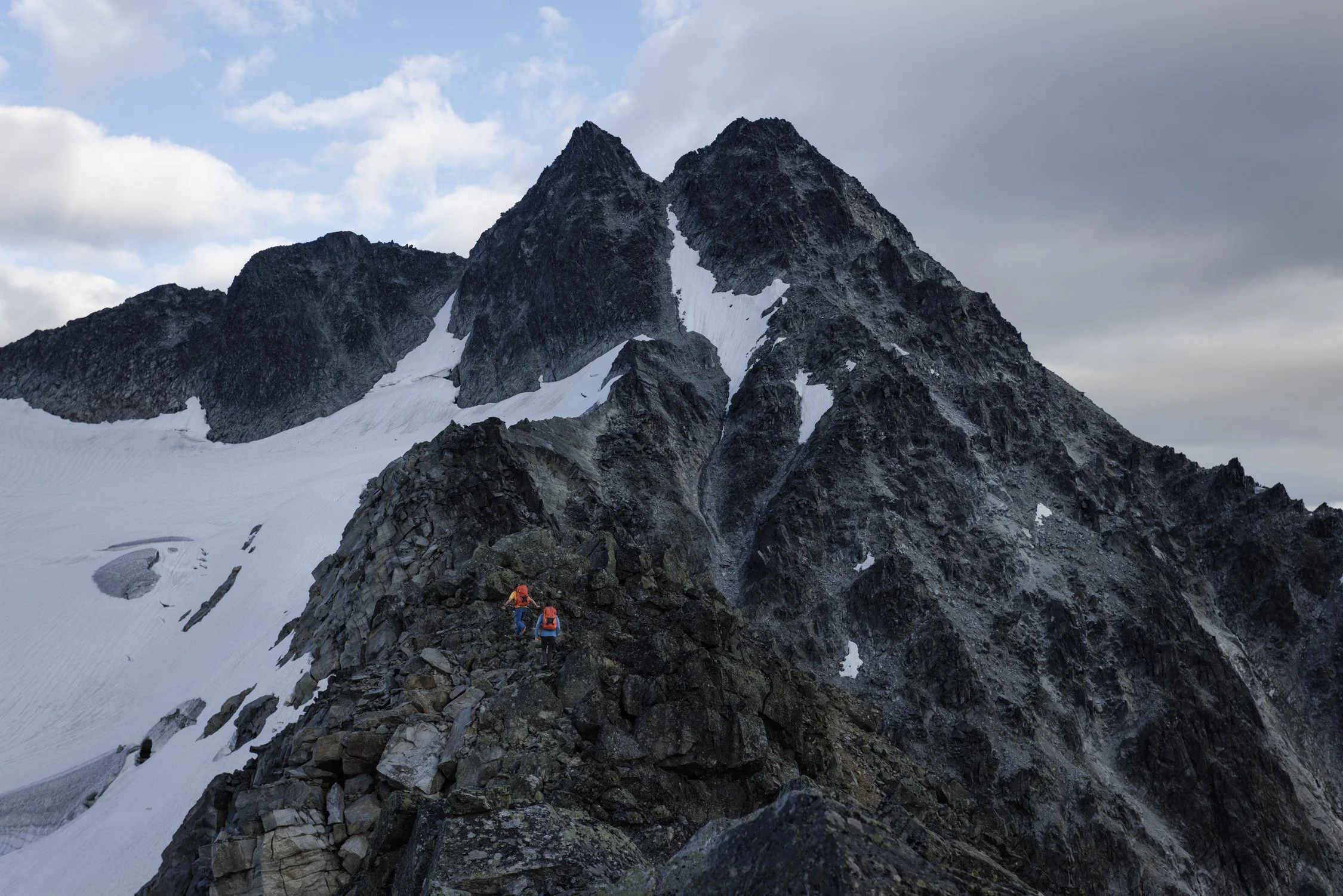 Wong_Evan_CLIMB_250811_Sir Donald Range Traverse Attempt-65.jpg