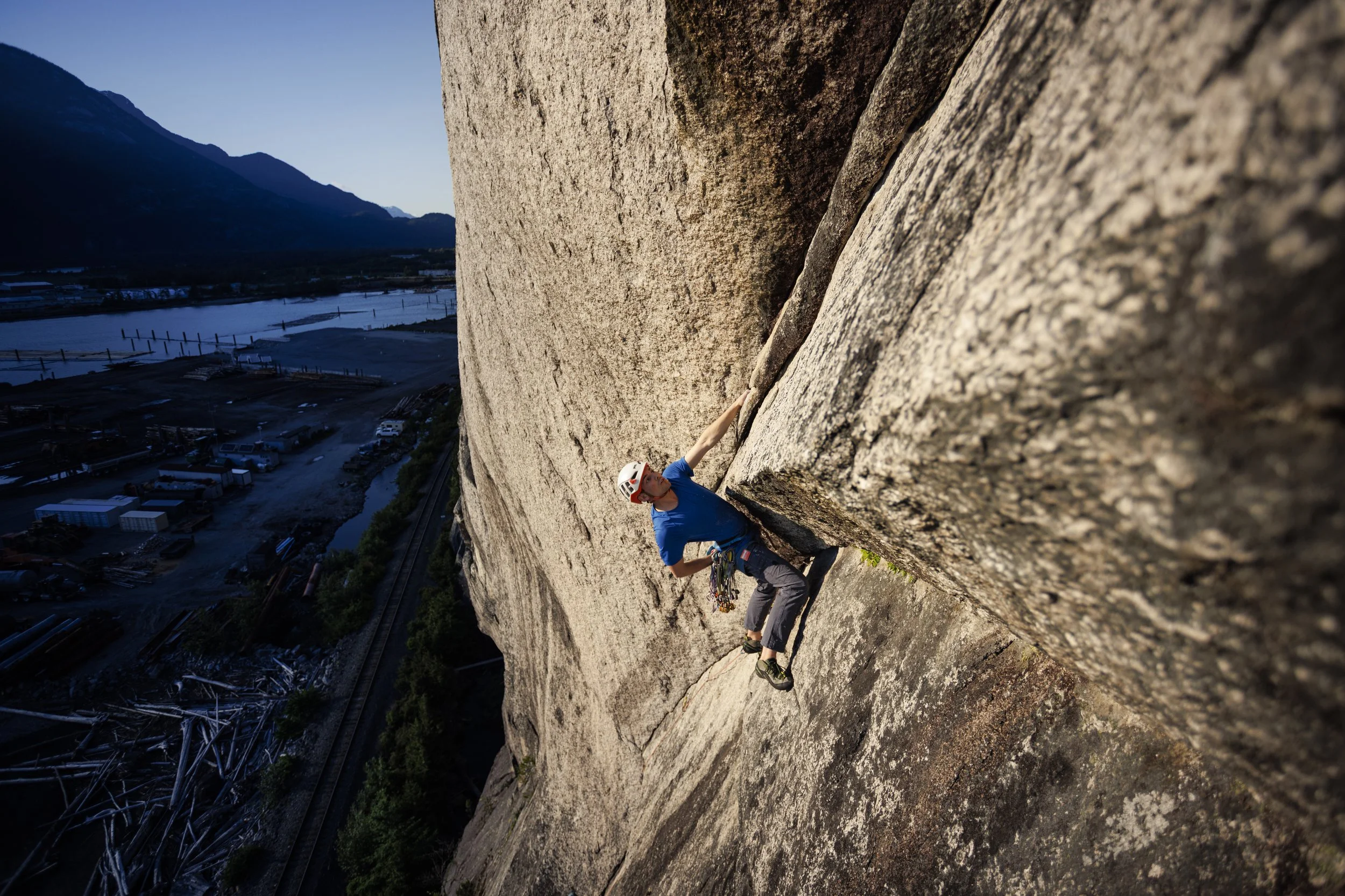 2025-06-01, TRAD CLIMB, Overly Hanging Out 5.11b, Malamute, Squamish, BC-31.jpg