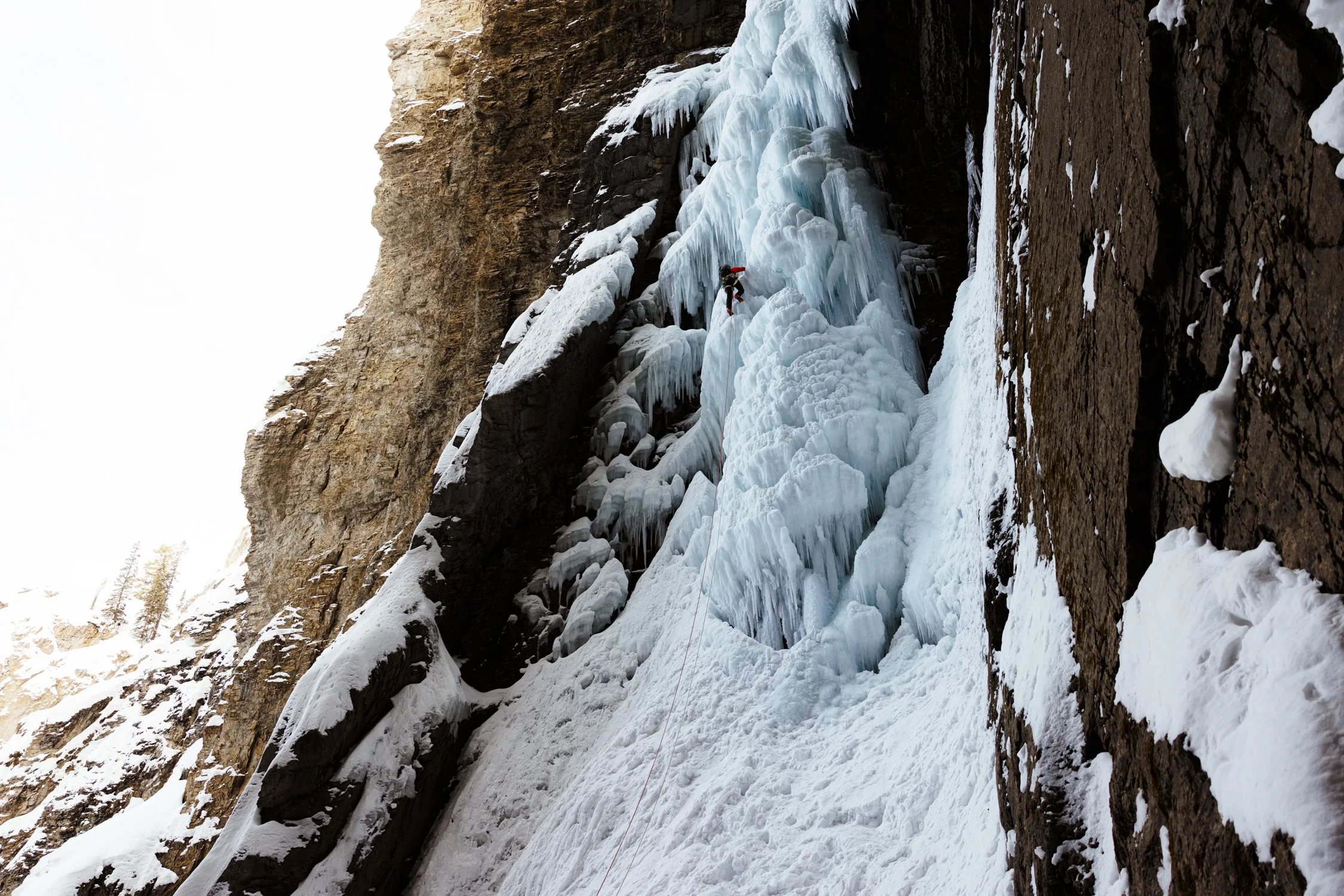 Wong_Evan_CLIMB_251230_Whiteman Falls Ice Climbing-29.jpg