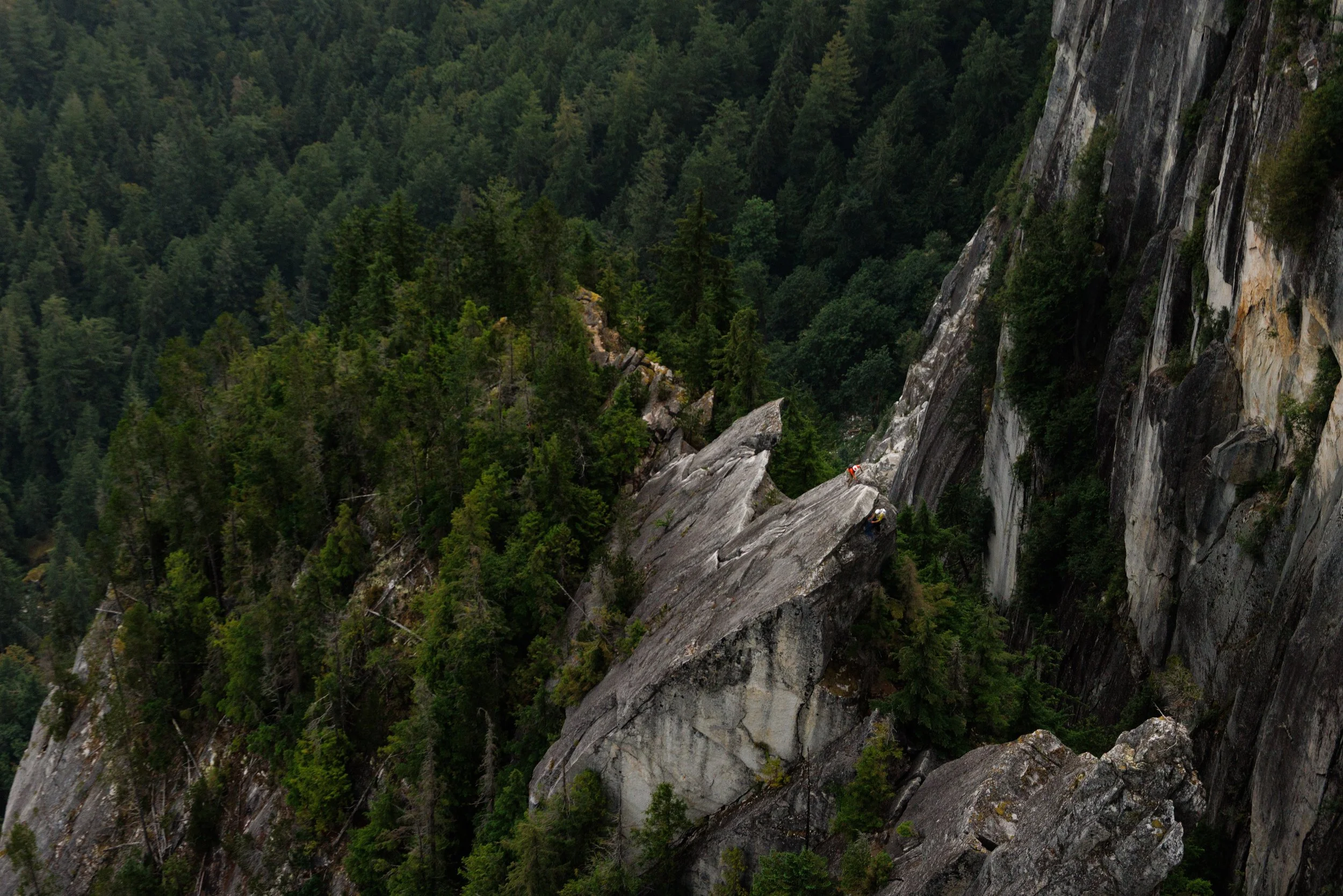 2025-09-02, TRAD CLIMB, Eric Carter Chief Triple Linkup, Squamish, BC-21.jpg