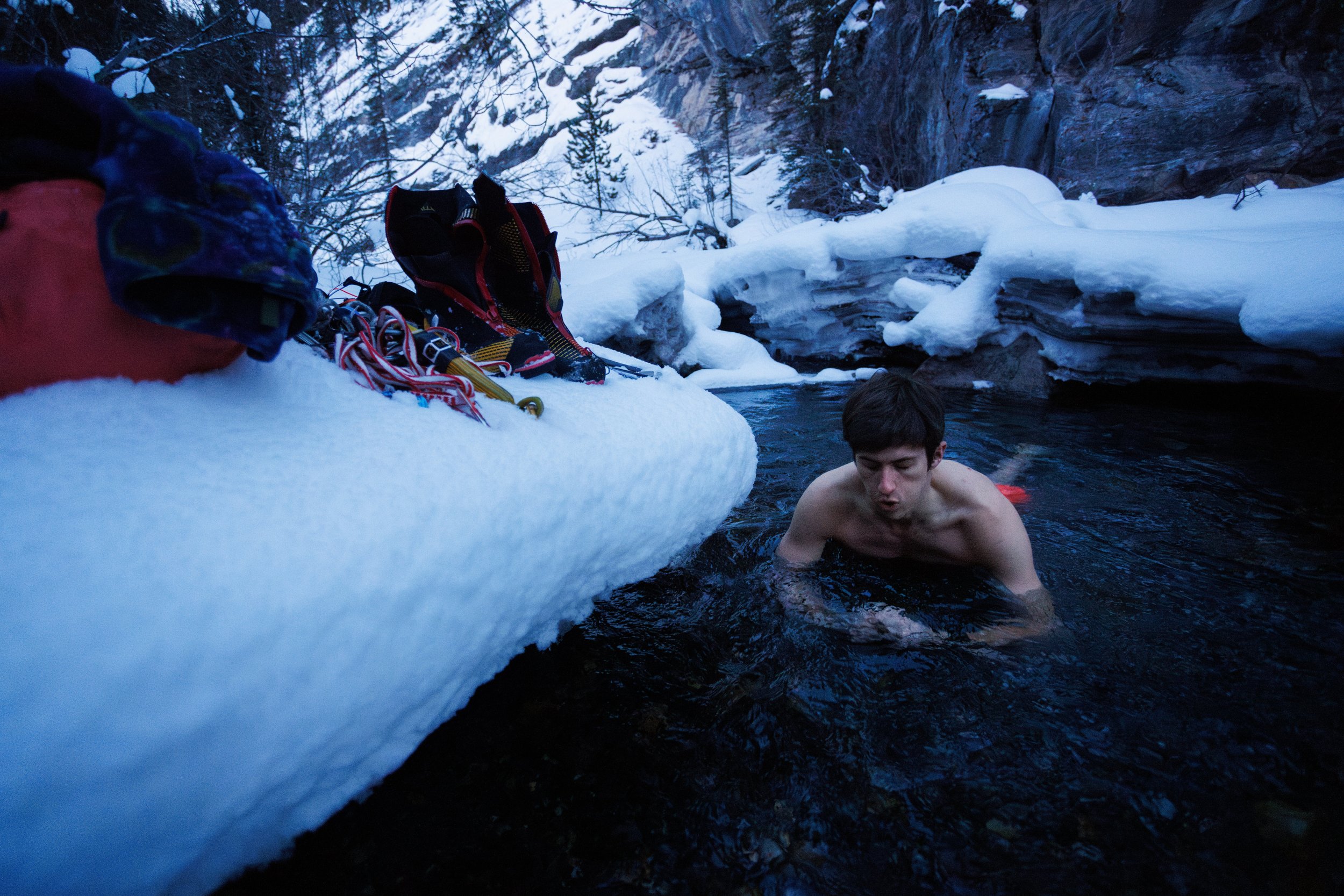 2024-12-27, ICE CLIMB, Rampart Creek Hostel, Jasper NP, AB-59-2.jpg
