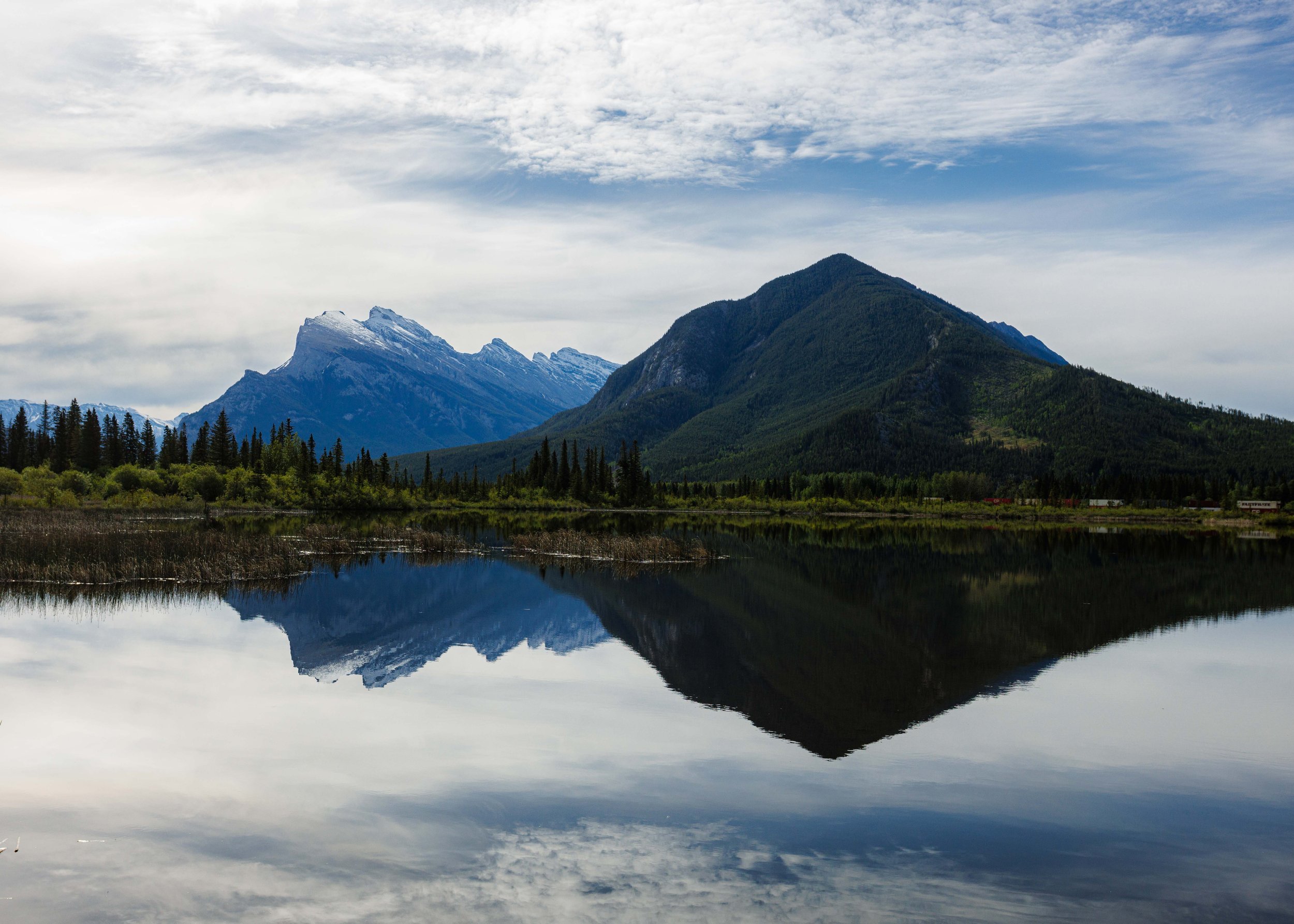 tourism banff lake louise run website-9.jpg