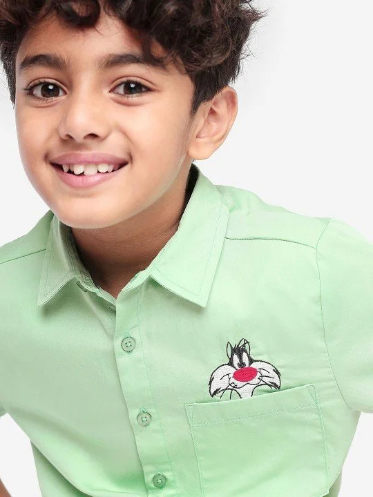 1f034d91-a244-4cc5-8be0-c0dd032cc4611688392677521BONKIDSBoysGreenStandardOpaqueCasualShirt2.jpg