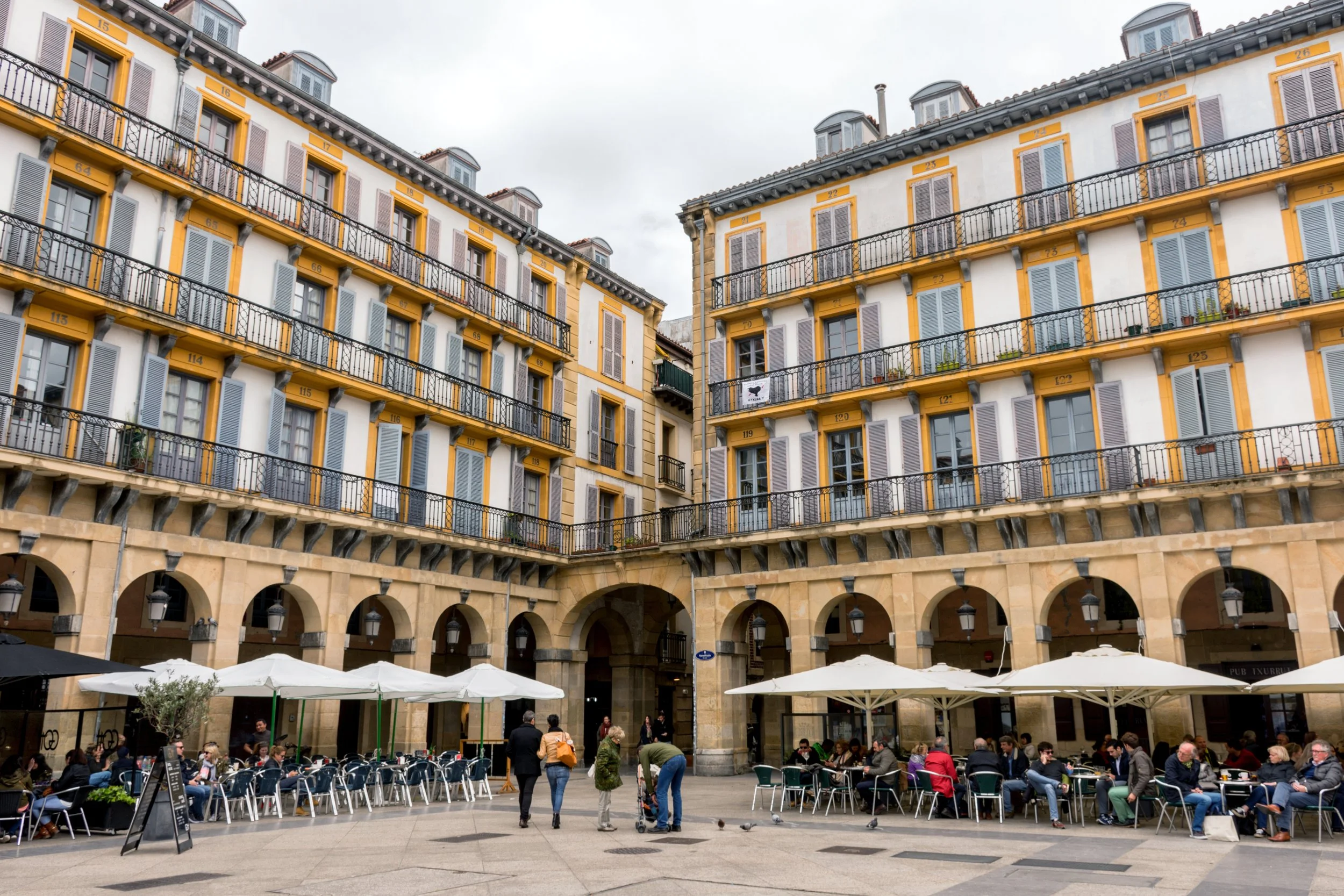 San Sebastian Plaza de la Constitucion.jpeg