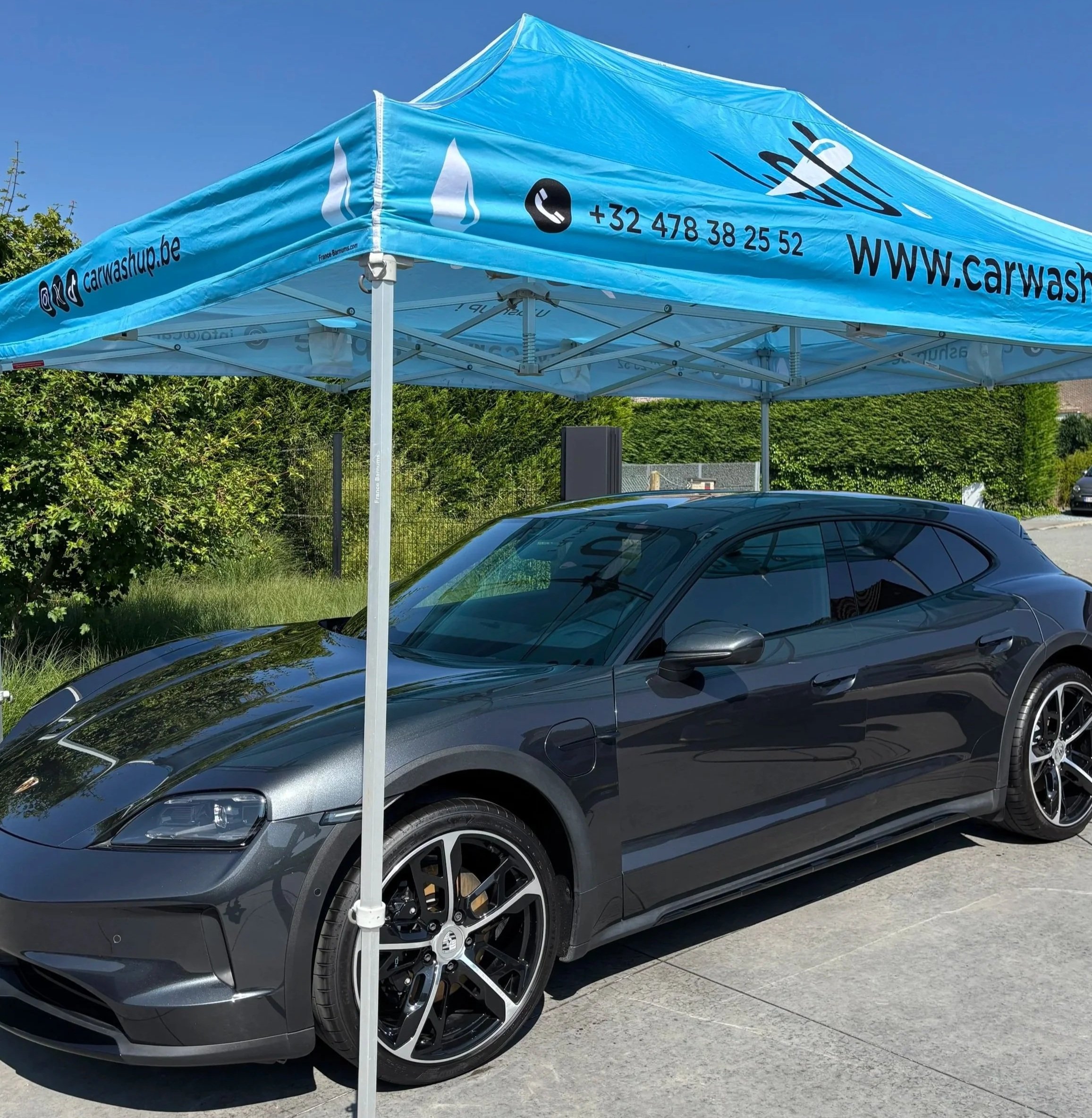 Préparation esthétique avant revente et fin de leasing avec nettoyage moteur