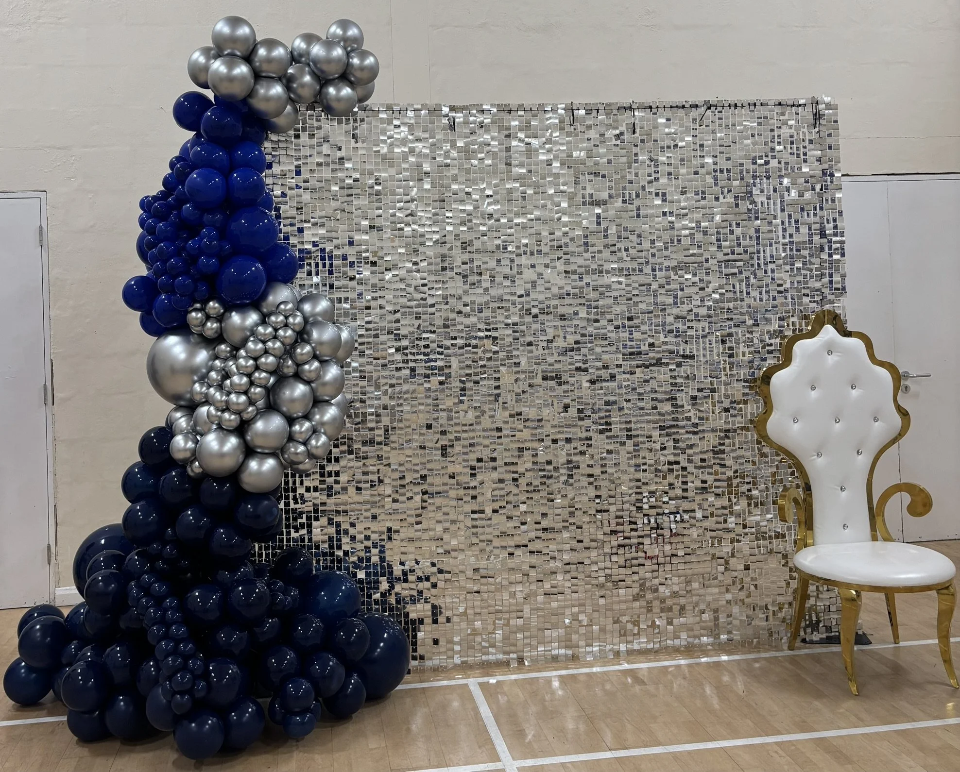 royal blue and silver shimmer wall decor.JPEG