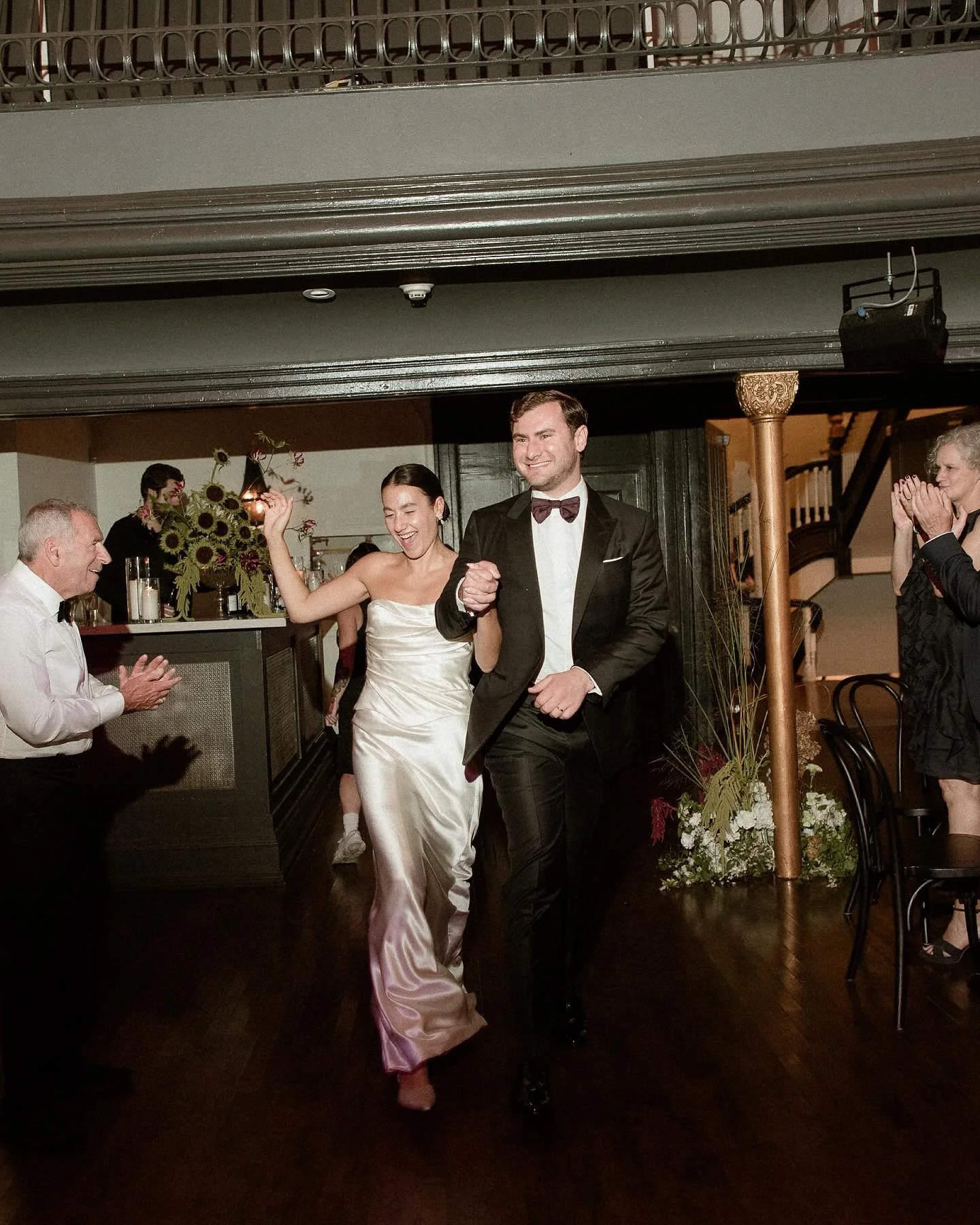 Lauren and Aaron at one of my favourite venues in the heart of downtown Toronto, @thegreathalltoronto 🥂