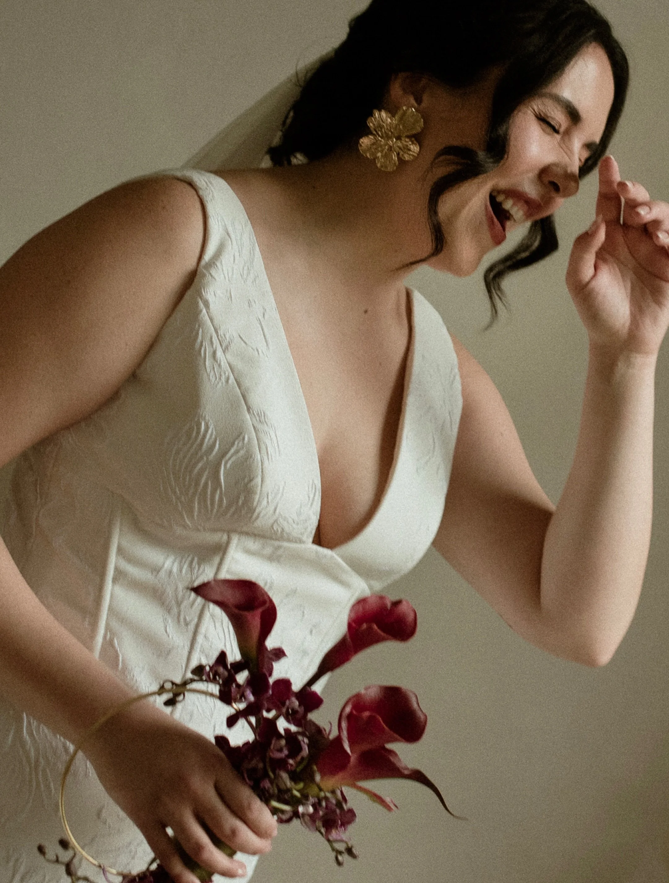 A big part of my first year studying Gestalt psychotherapy has been learning that who we are in a room matters. That presence isn&rsquo;t neutral. That bringing ourselves into an interaction changes it.

It&rsquo;s made me think a lot about weddings.