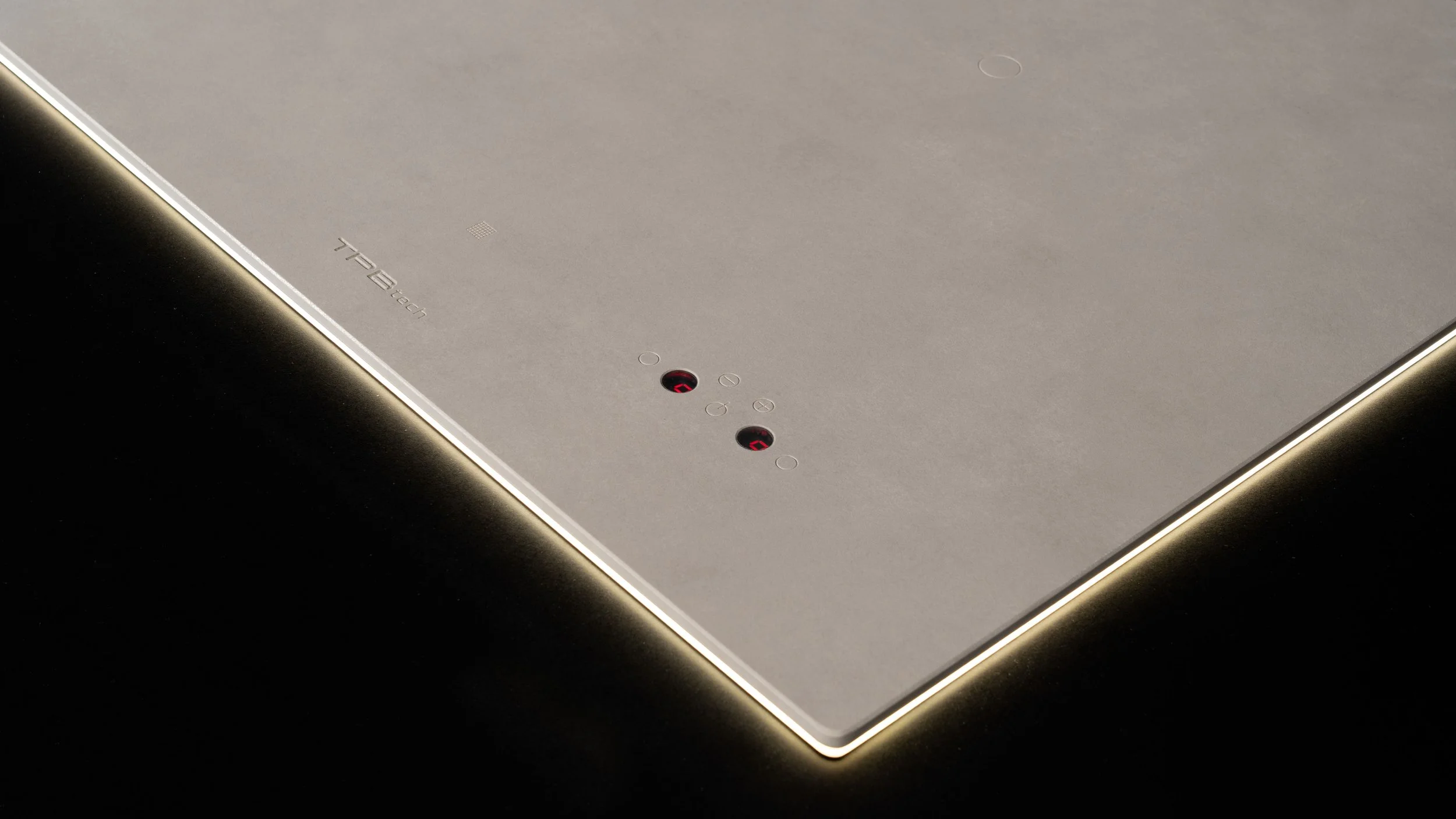 NEO PIETRA DI LUNA SILK
PVP: 1.869,00 €  (2 inductores: Ø230 +Ø170)
PVP: 2.849,00 € (3 inductores:Ø230+Ø230+Ø170)
PVP: 3.069, 22 € (3 inductores: Ø280+Ø230+Ø170)