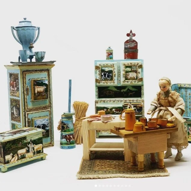 Antique doll house furniture essex