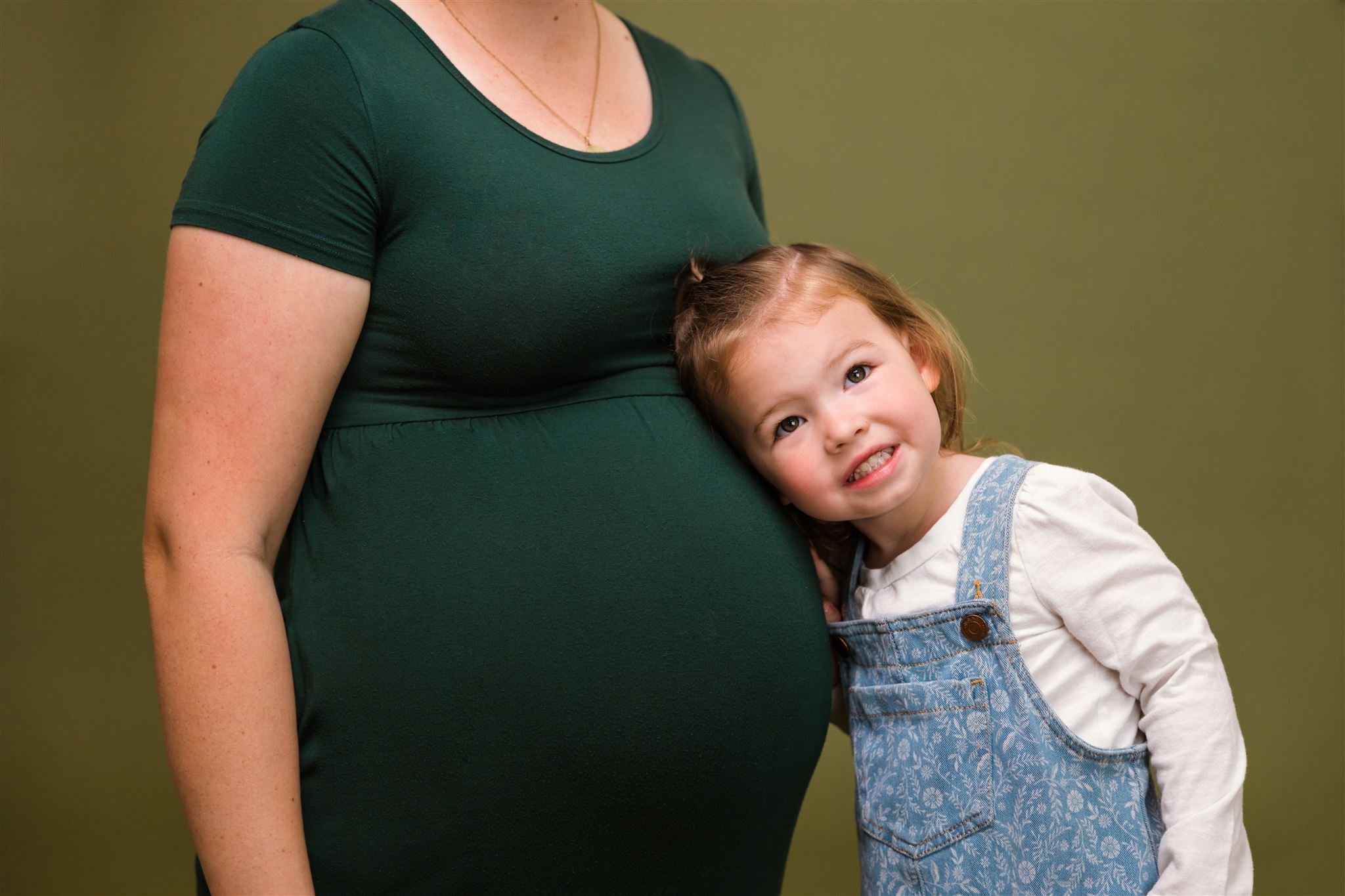 auburn-maternity-studio-session-1673_websize.jpg