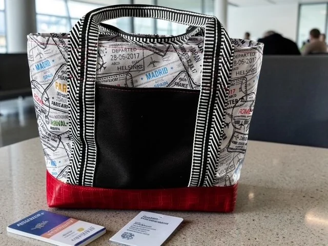 Mini Tote Black Passport - $50