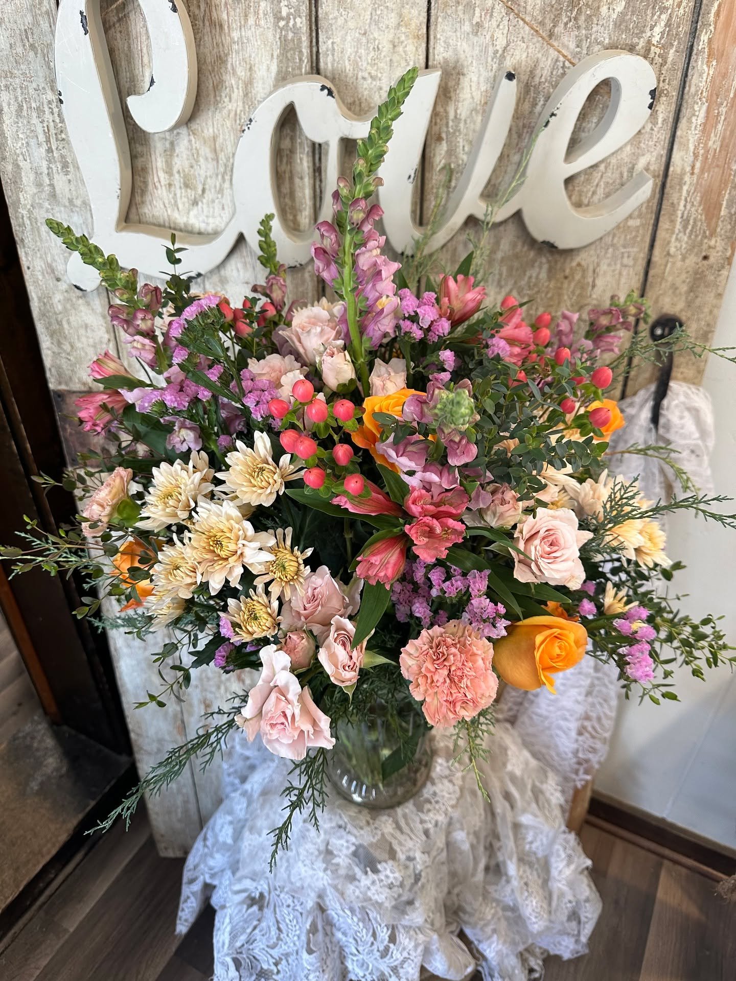 The countdown is on-- Valentine's day is just 8 days away! We've been getting our creative juices flowing and crafting some amazing custom bouquets. Call us to get your order placed for delivery on the 14th!