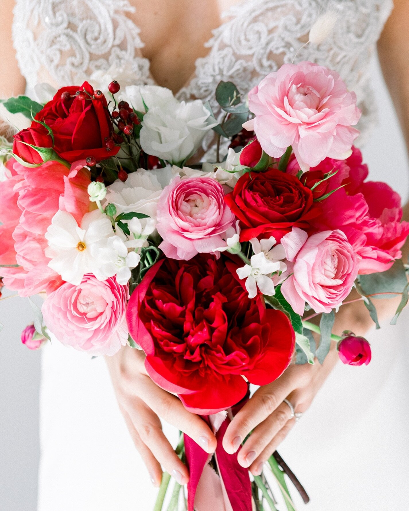 While a wedding bouquet is a classic and beautiful tradition, flowers can play so many more roles in your special day. Picture lush floral arches framing your vows, table centerpieces that create an enchanting atmosphere, or even a petal-strewn aisle