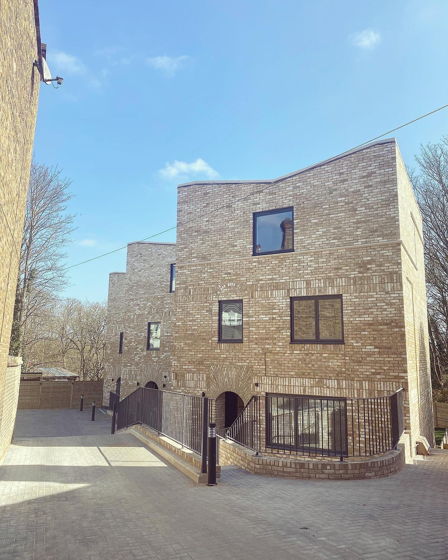 ALMA PLACE - 5 moved in, 1 to go! 

Located within a private woodland, Alma Place is a collection of six new-build duplex apartments. 

Just walking distance from the eclectic Crystal Palace triangle, the development is accessed via its own private r
