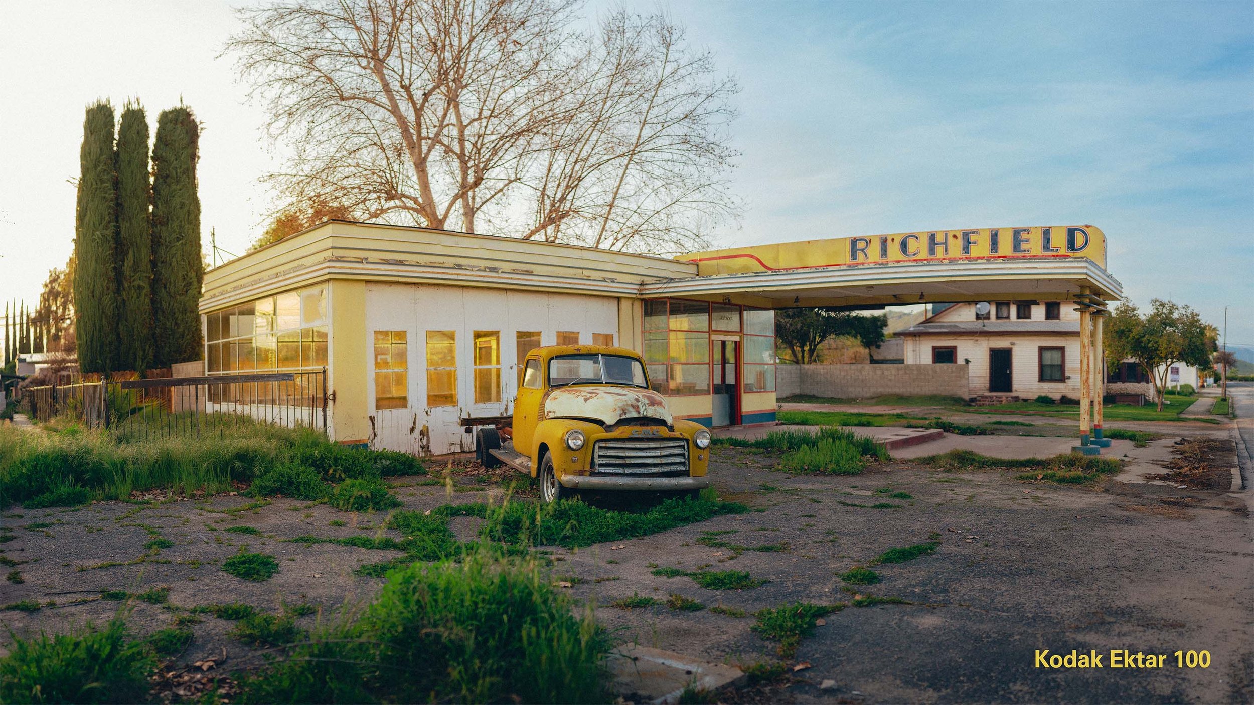 Richfield Gas Station Lemon Grove CA - Kodak Ektar 100 Preset