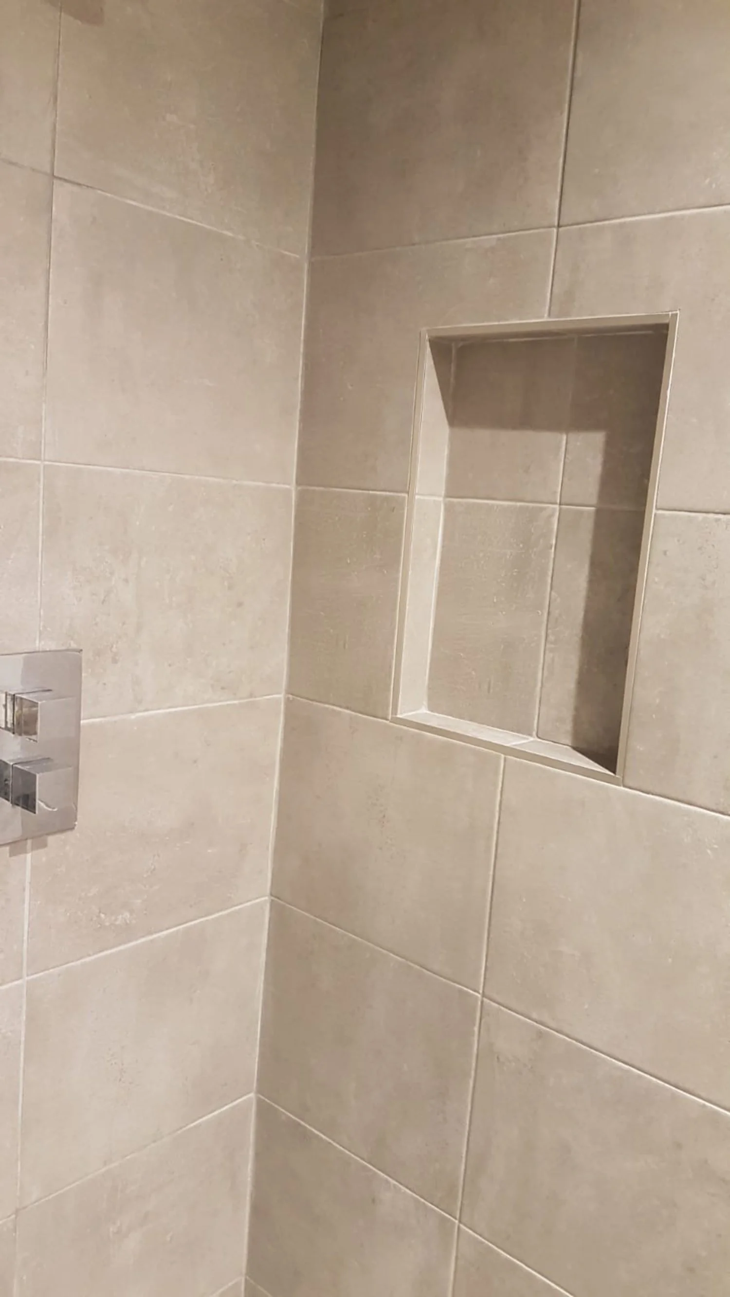 Handyman-services-london-shower-fitting.jpeg