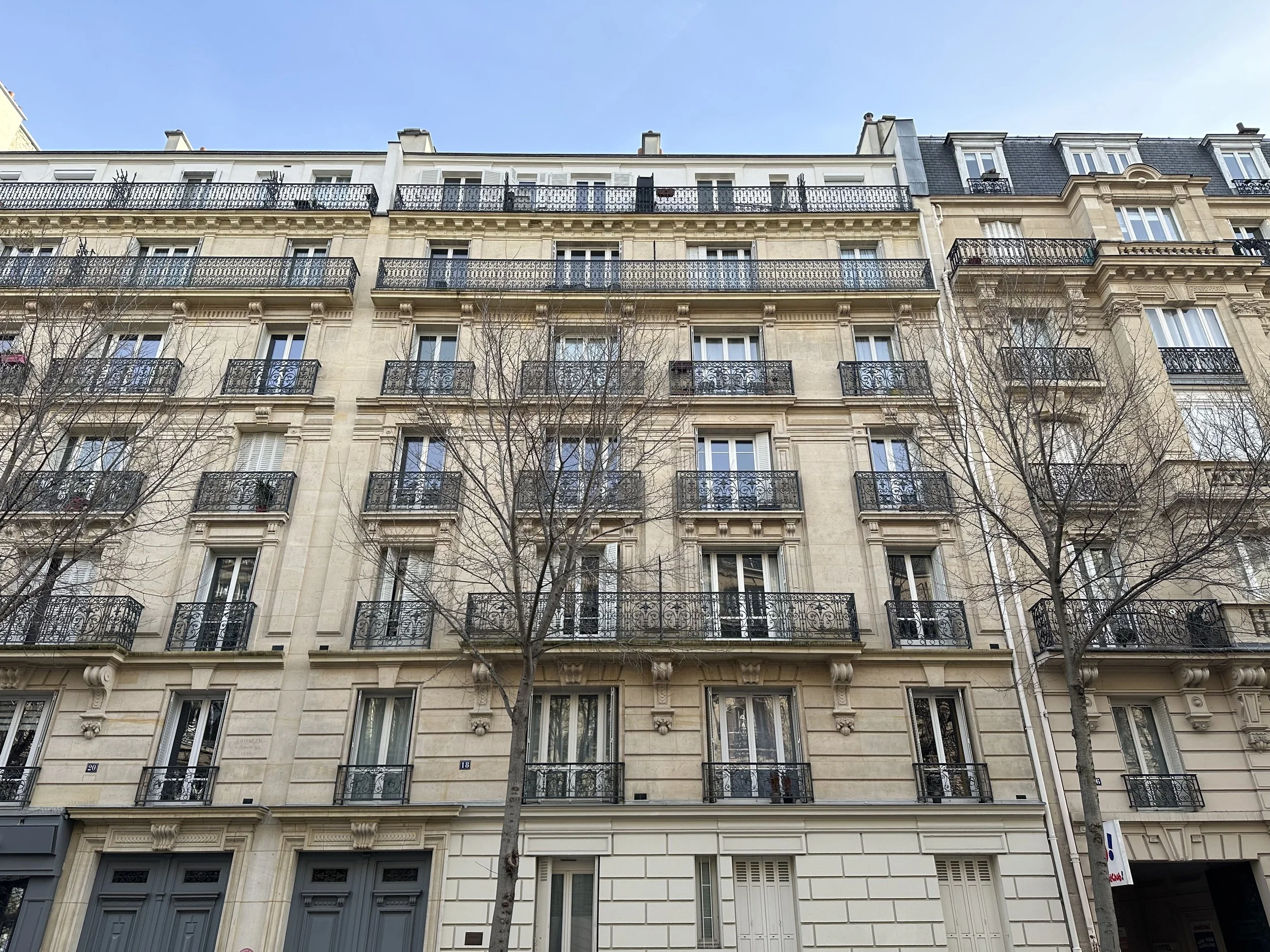 18 rue Fabre d'Églantine 75012 Paris