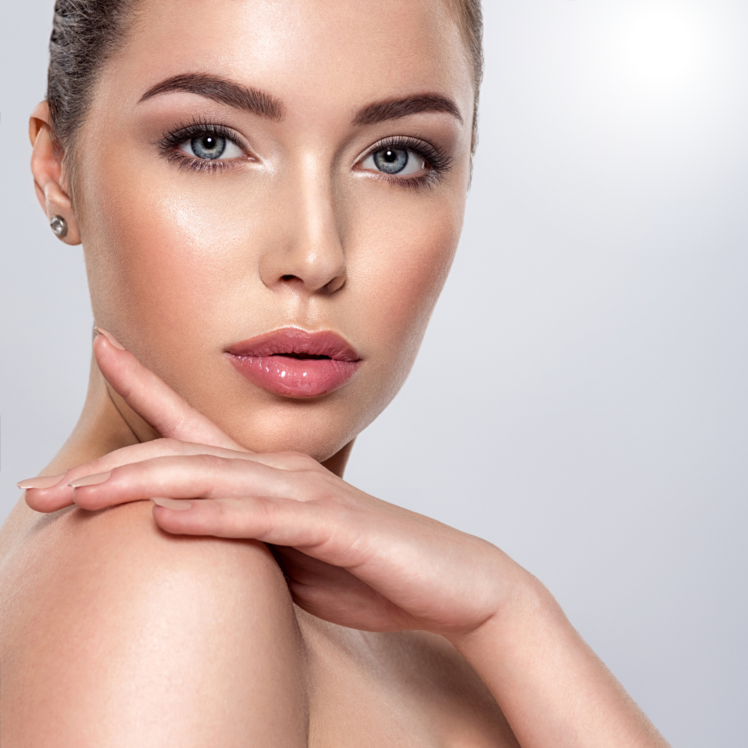 Elegant Makeup Tutorial Instagram Post .png (Copy)